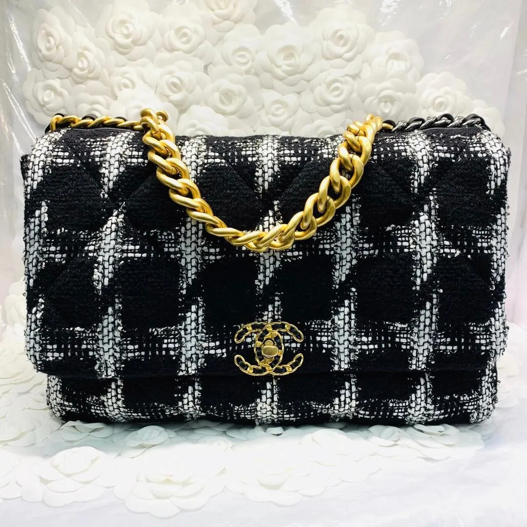 Chanel 19 Black & White Tweed