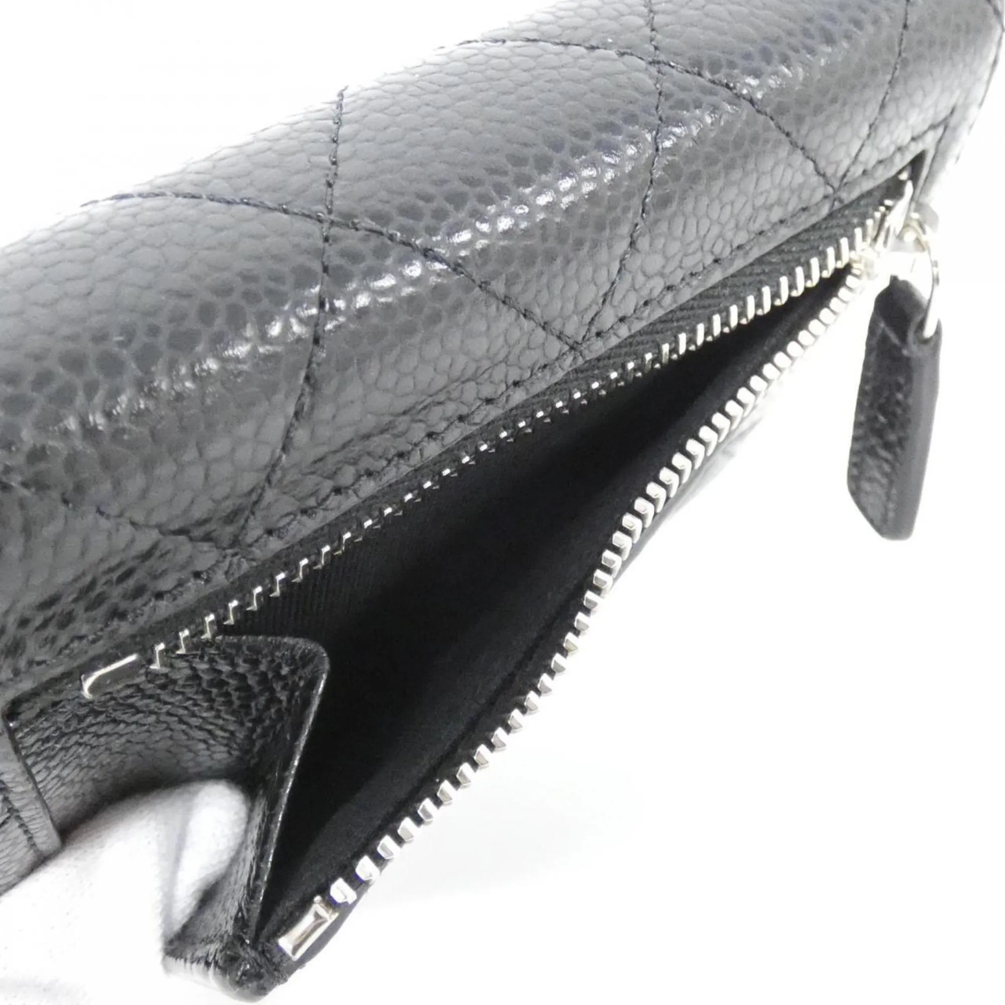 Chanel  Caviar Leather Wallet (Bi-Fold) (Pre-Owned)