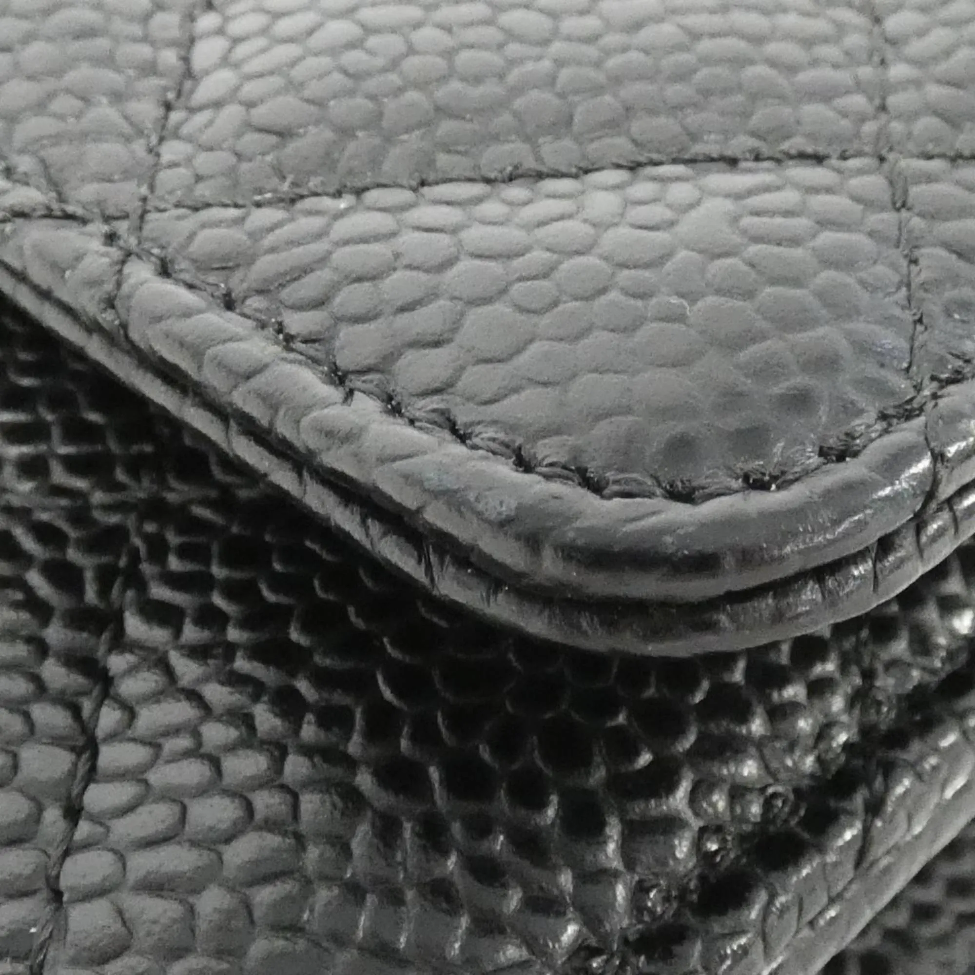 Chanel  gold Caviar Leather Chain/Shoulder Wallet (Pre-Owned)