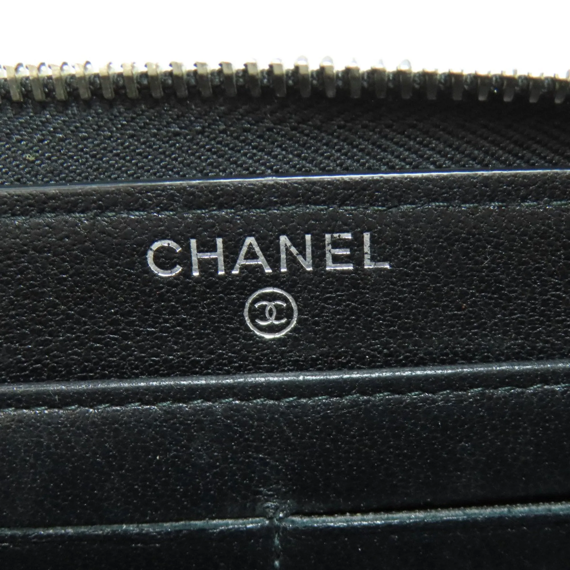 Chanel Leather Long Wallet (Bi-Fold) (Pre-Owned)