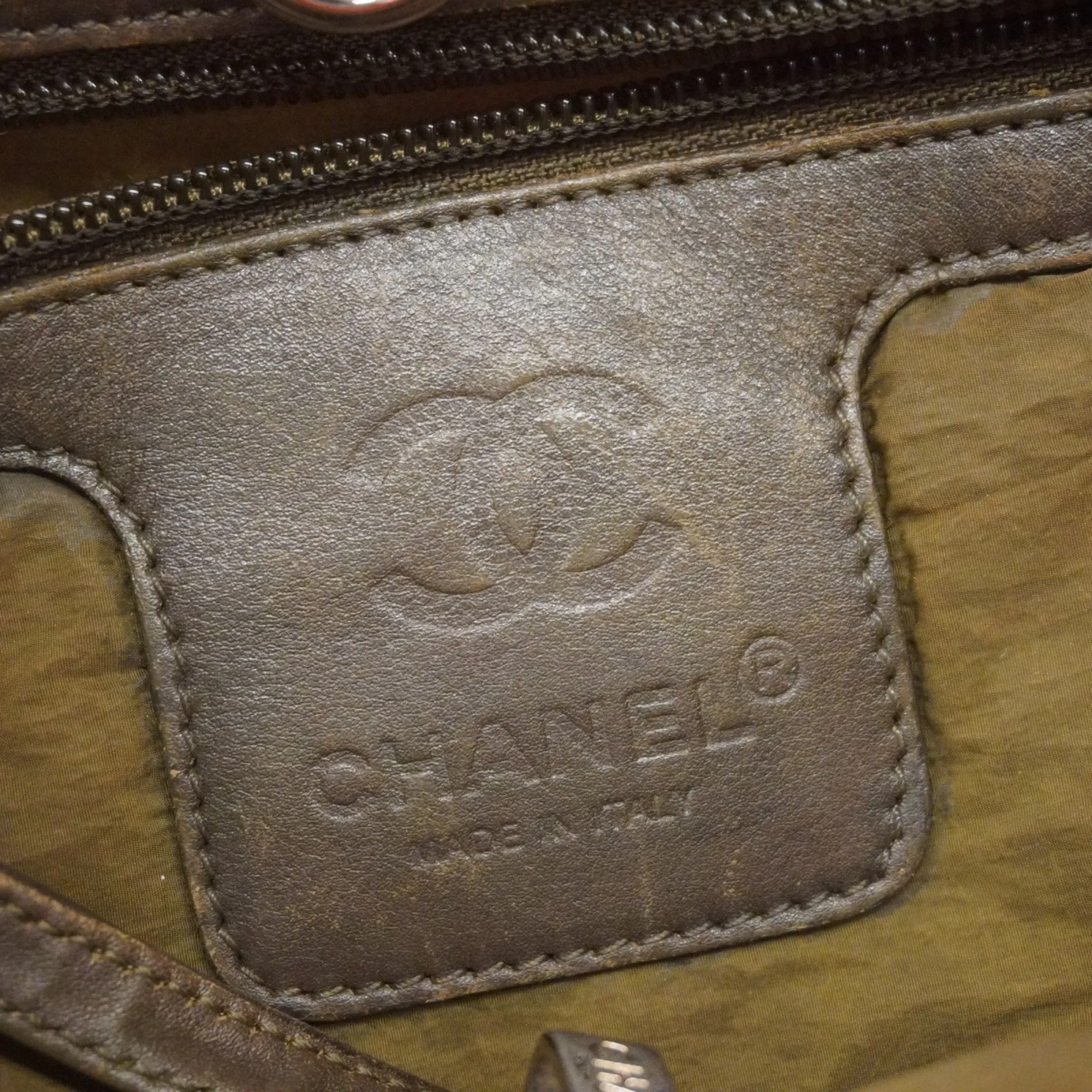 Chanel Nylon Handbag (Pre-Owned)