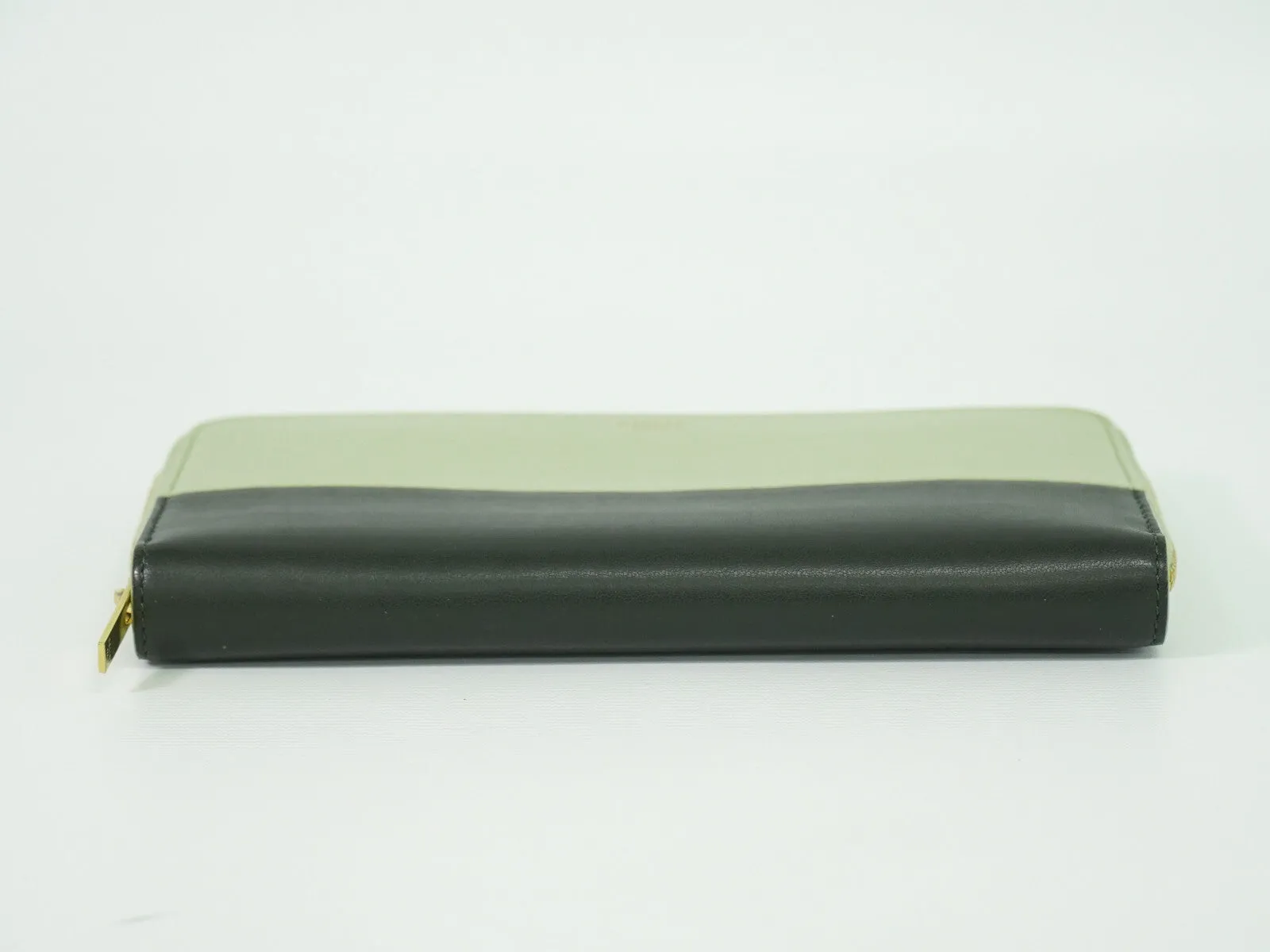 Cline Zip Around Leather Wallet (Pre-Owned)