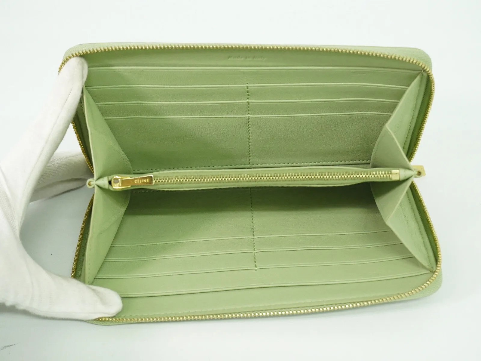 Cline Zip Around Leather Wallet (Pre-Owned)