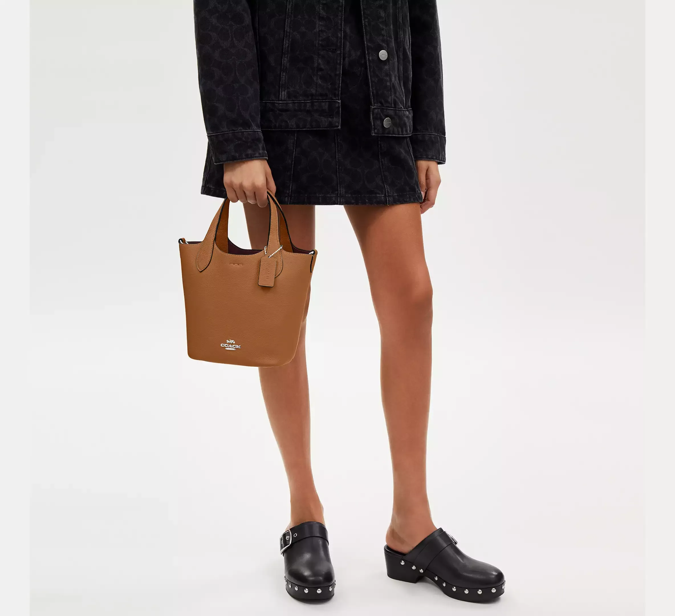 C.O.A.C.H Hanna Bucket Bag