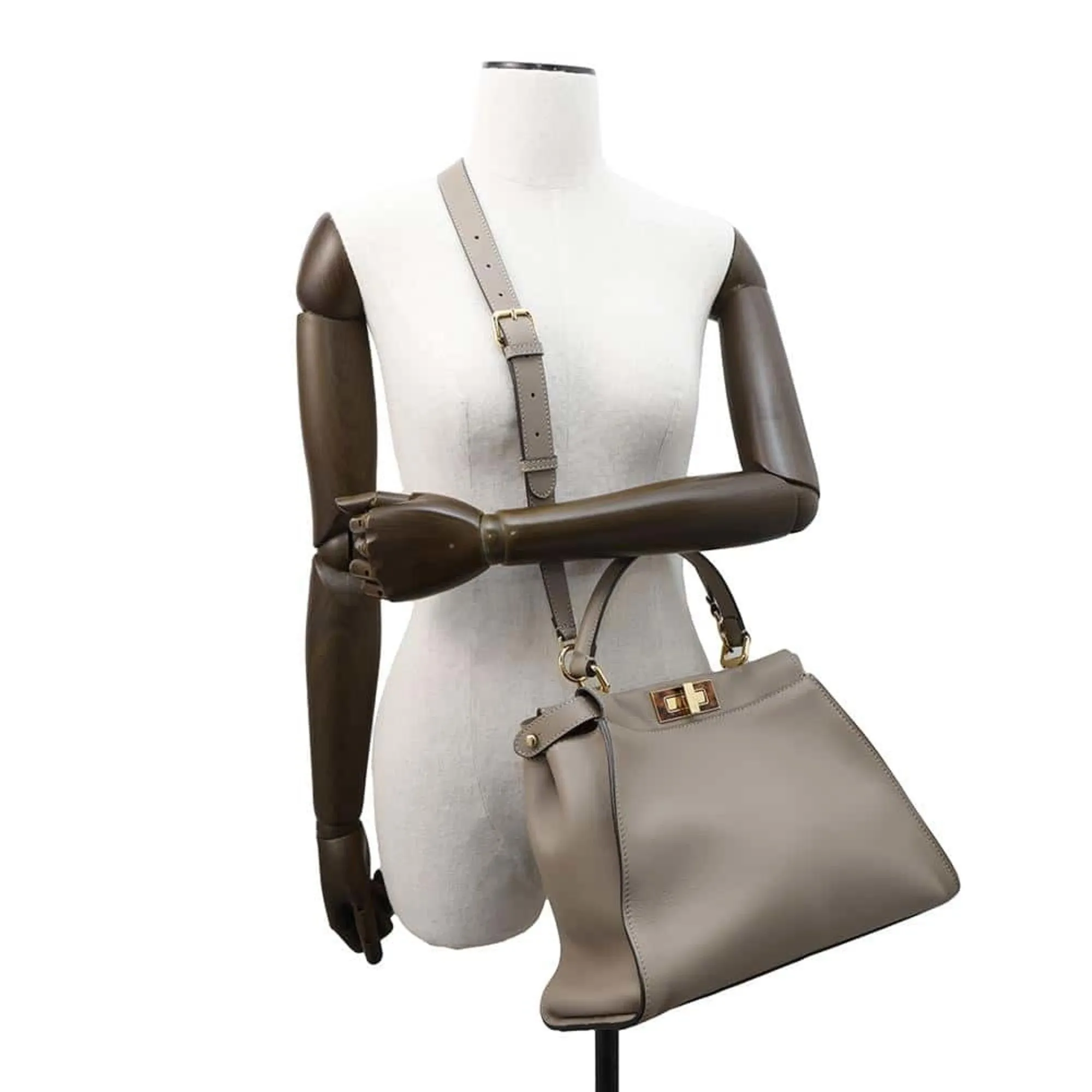 Fendi Leather Handbag (Pre-Owned)