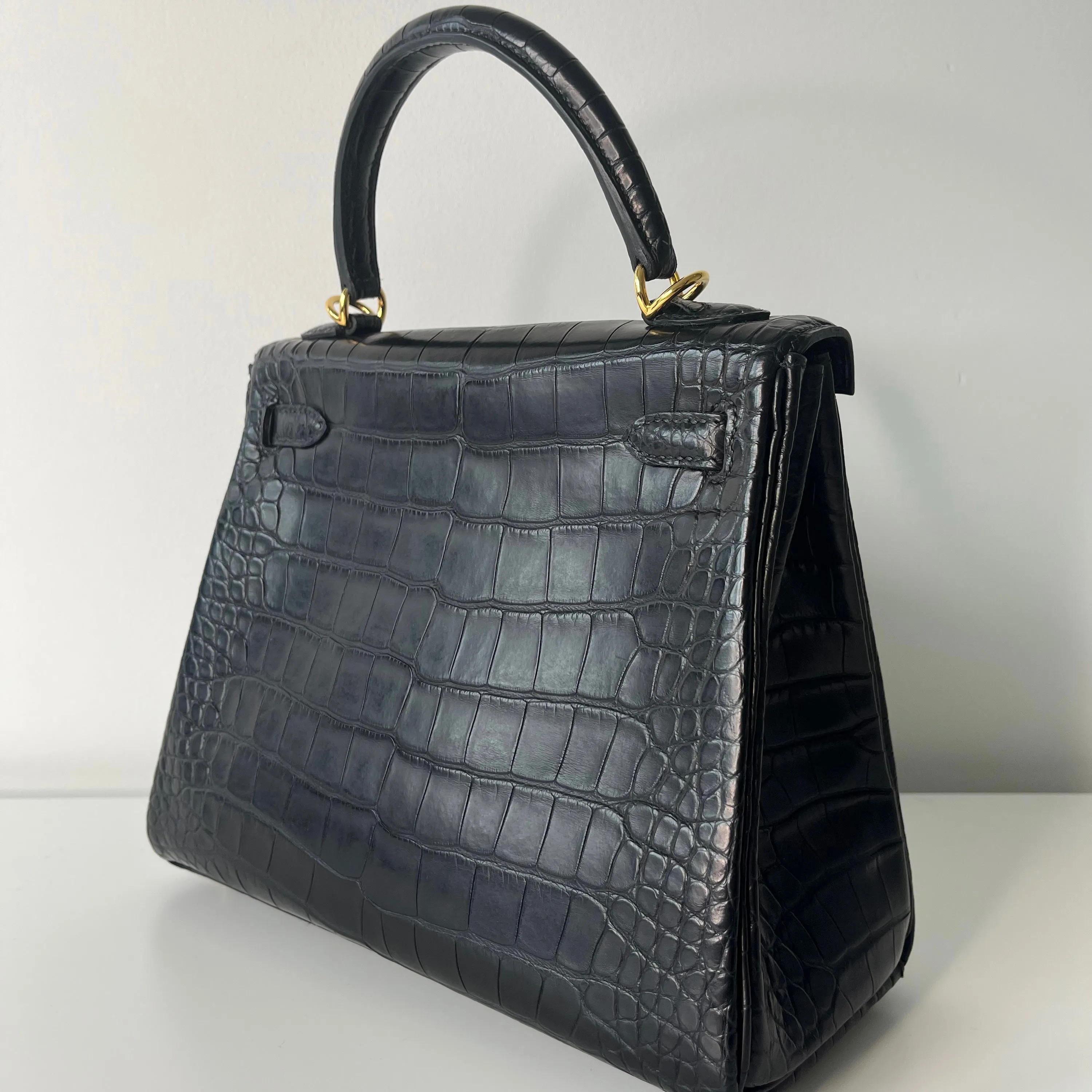 Hermes Kelly 25 Black Matte Crocodile Gold Hardware