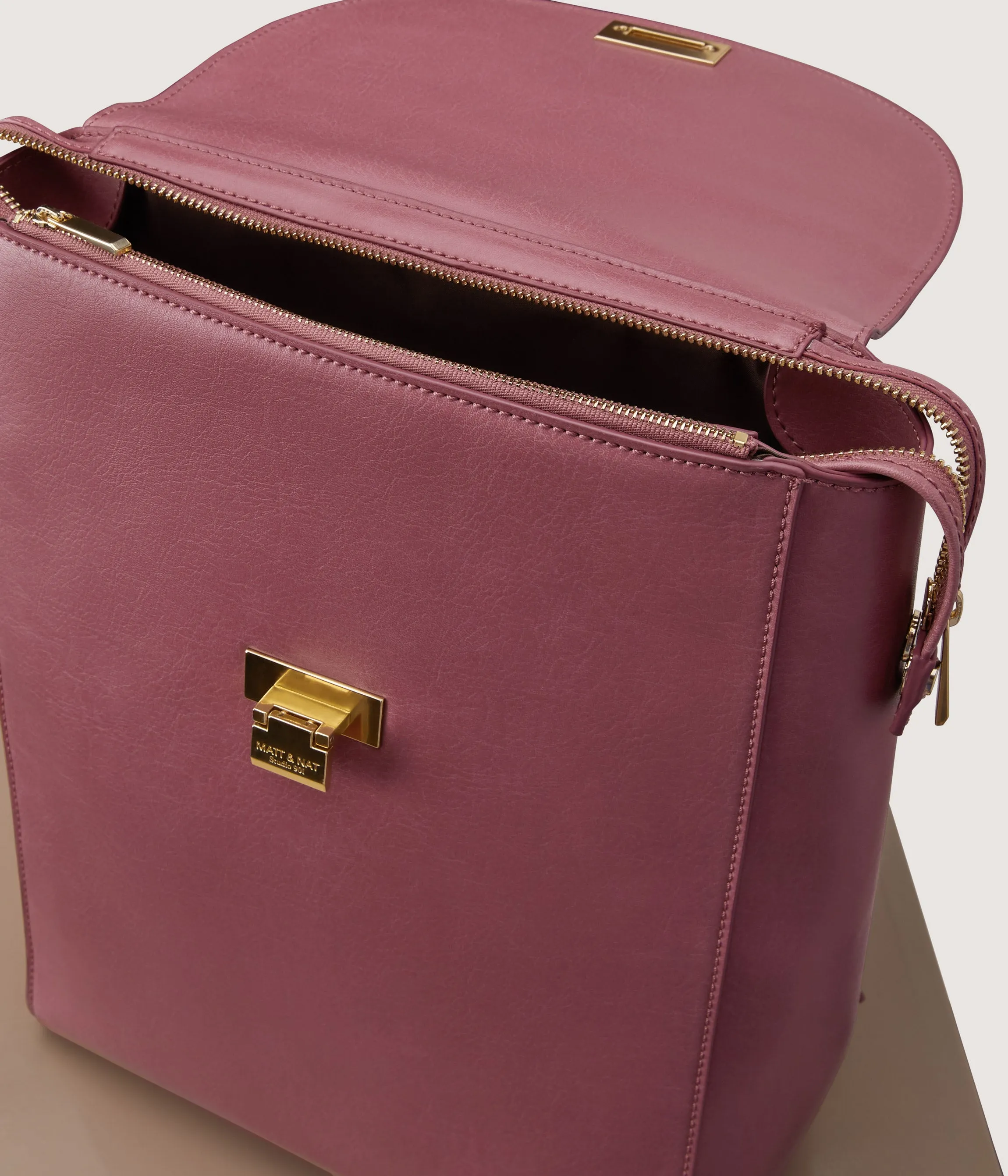 IDZEL Vegan Flap Over Backpack - Vintage
