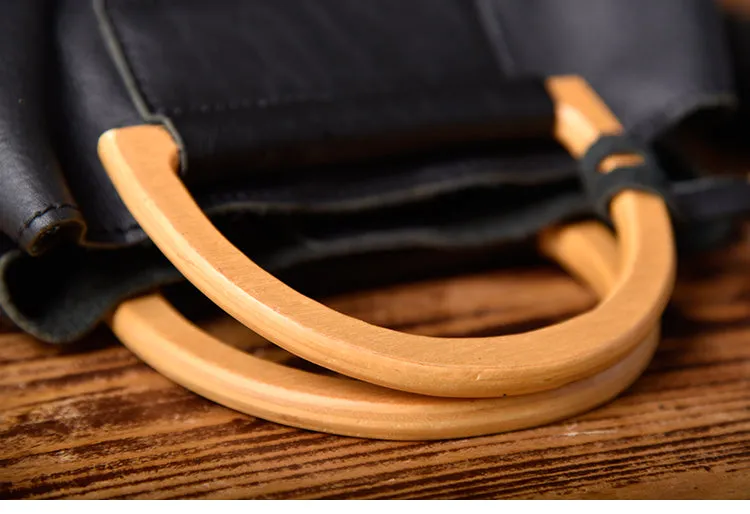 Leather Women Bucket Bag Handbag Shoulder Bag For Women with Tassels