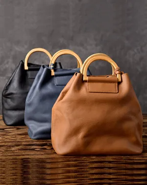 Leather Women Bucket Bag Handbag Shoulder Bag For Women with Tassels