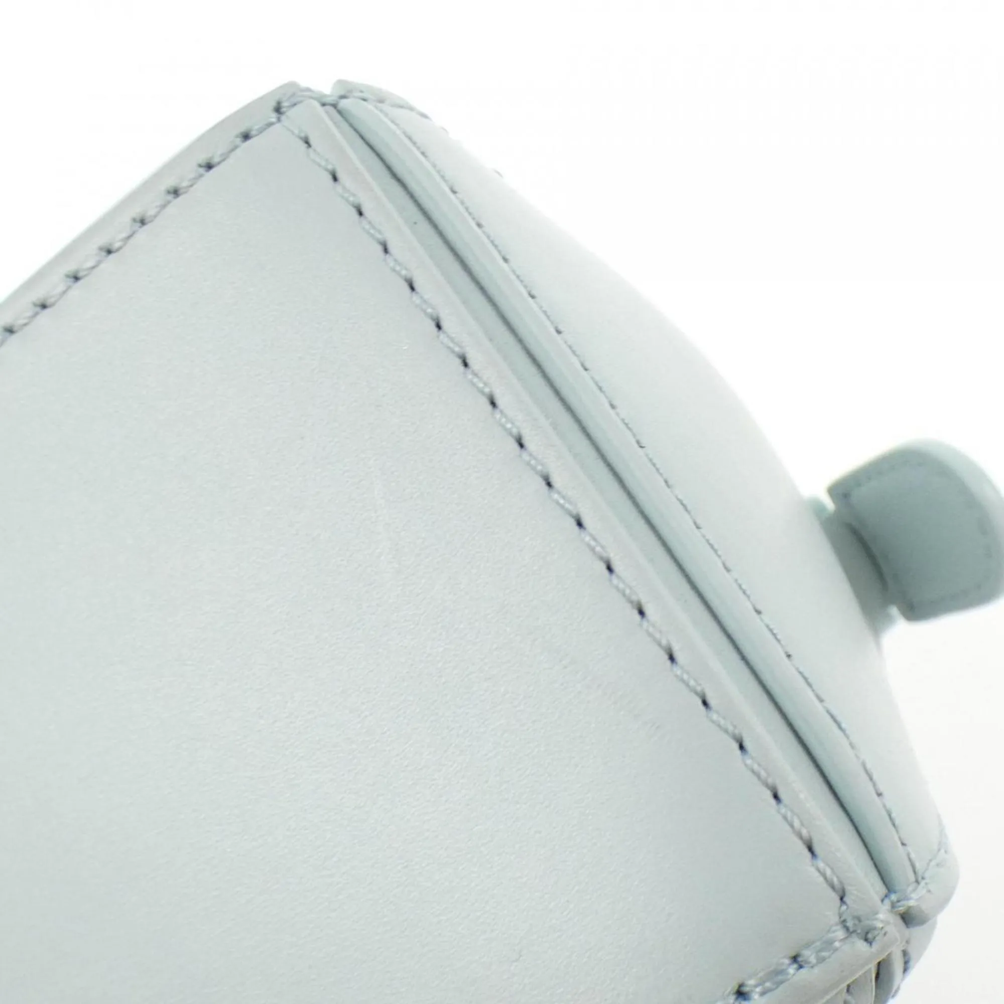 Loewe Leather Handbag (Pre-Owned)