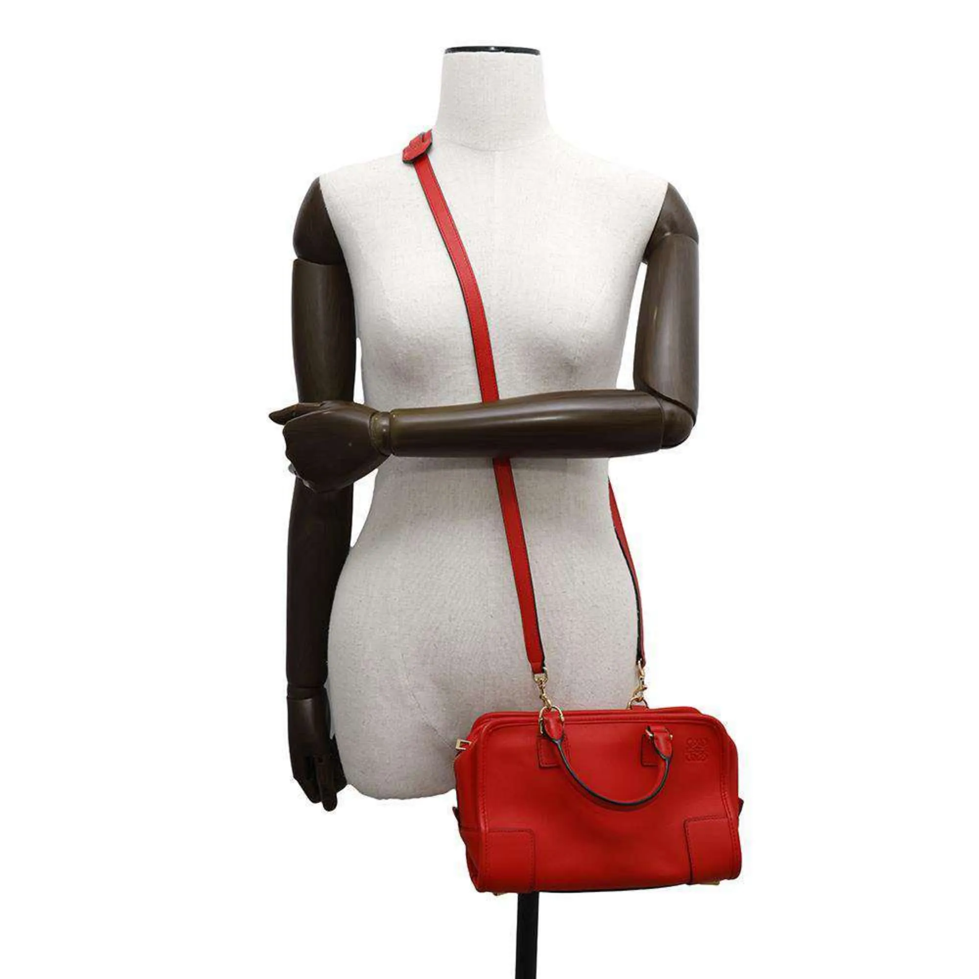 Loewe Leather Handbag (Pre-Owned)