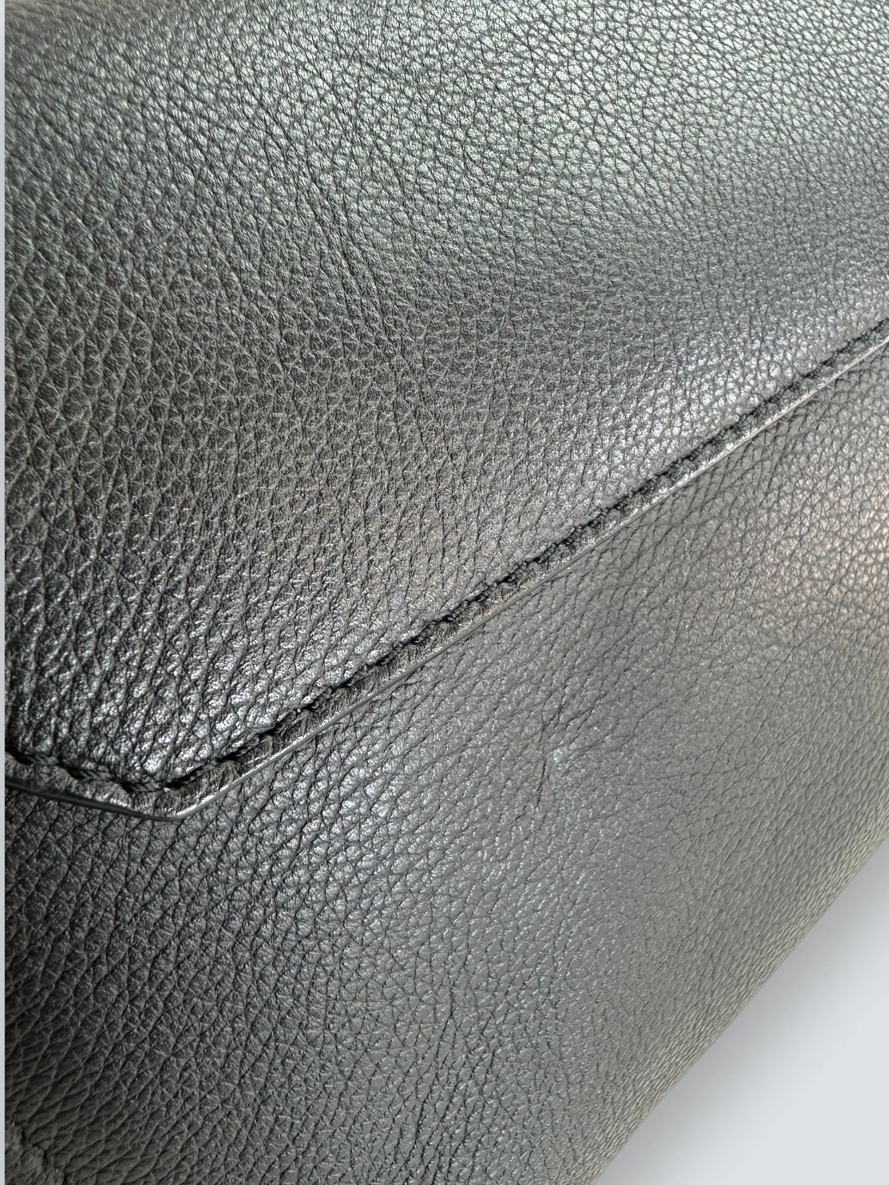 Louis Vuitton Black Leather ??Lockme?? Crossbody