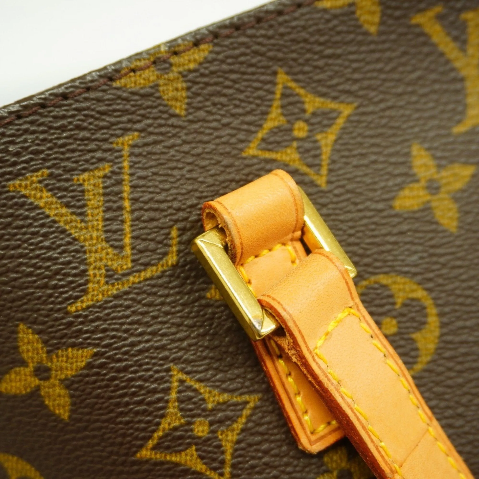 Louis Vuitton Handbag (Pre-Owned)