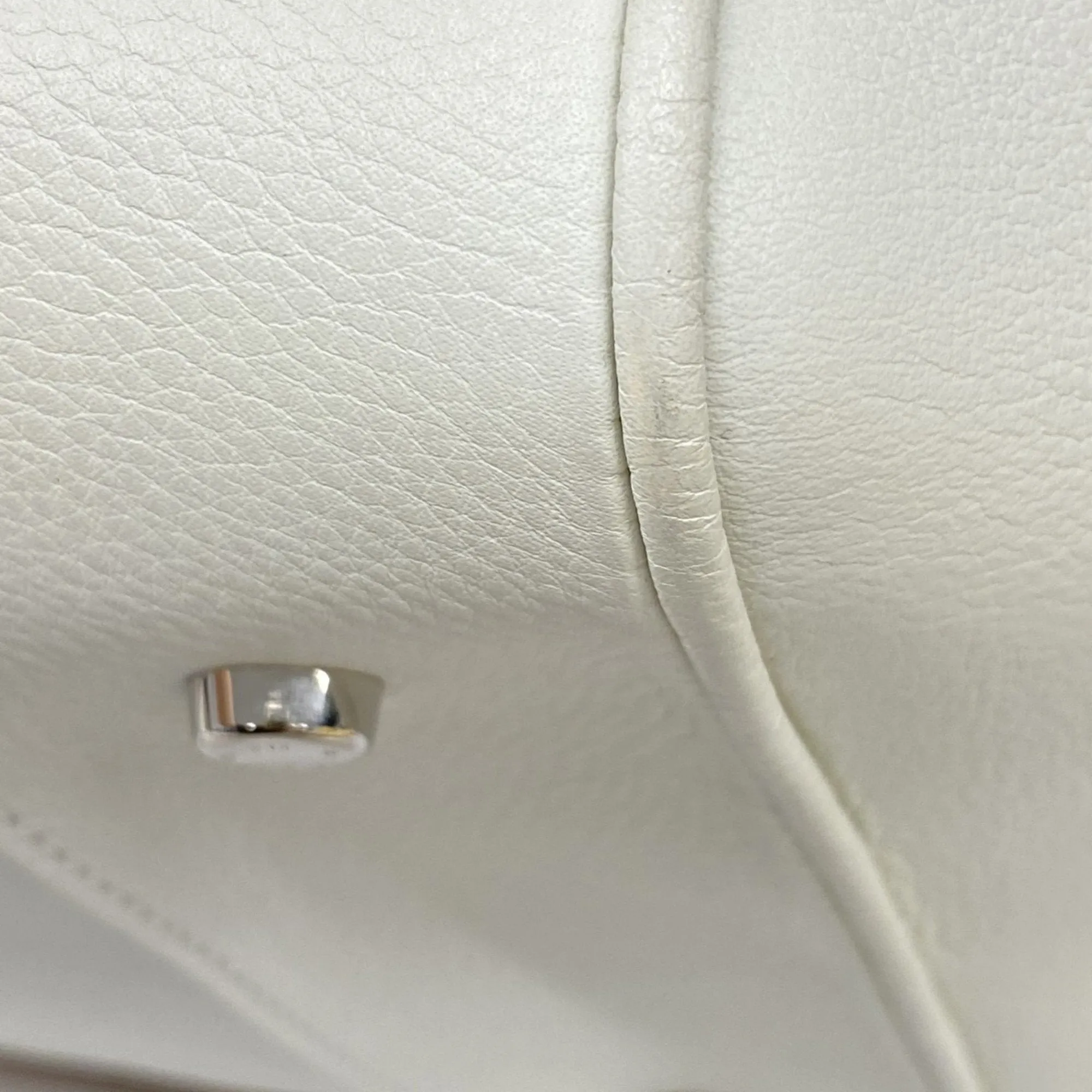 Louis Vuitton Handbag (Pre-Owned)