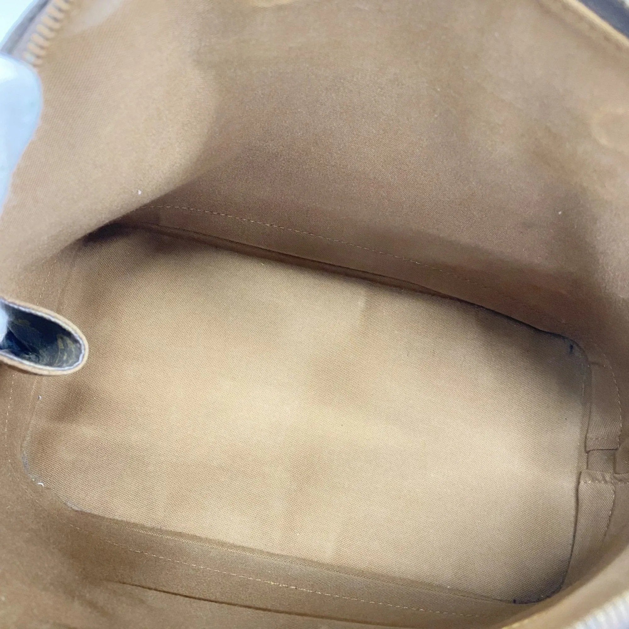 Louis Vuitton Handbag (Pre-Owned)