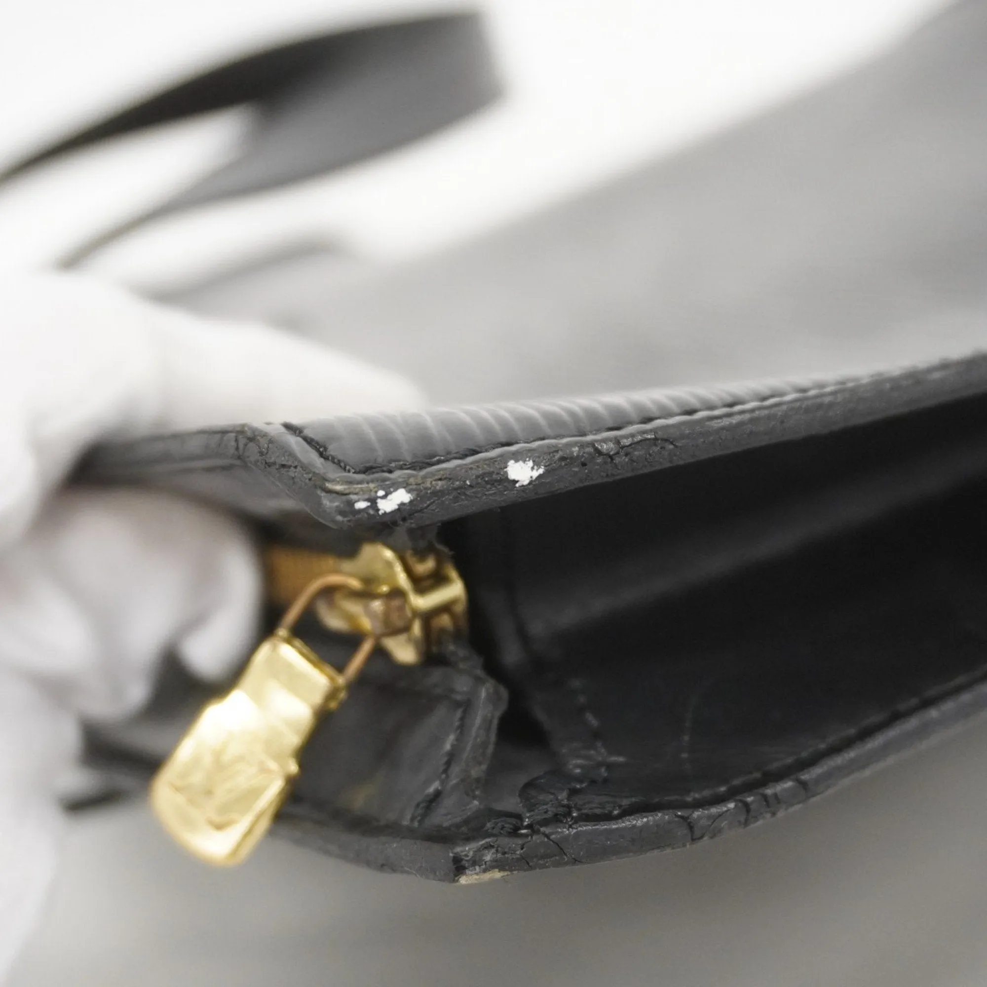 Louis Vuitton Handbag (Pre-Owned)