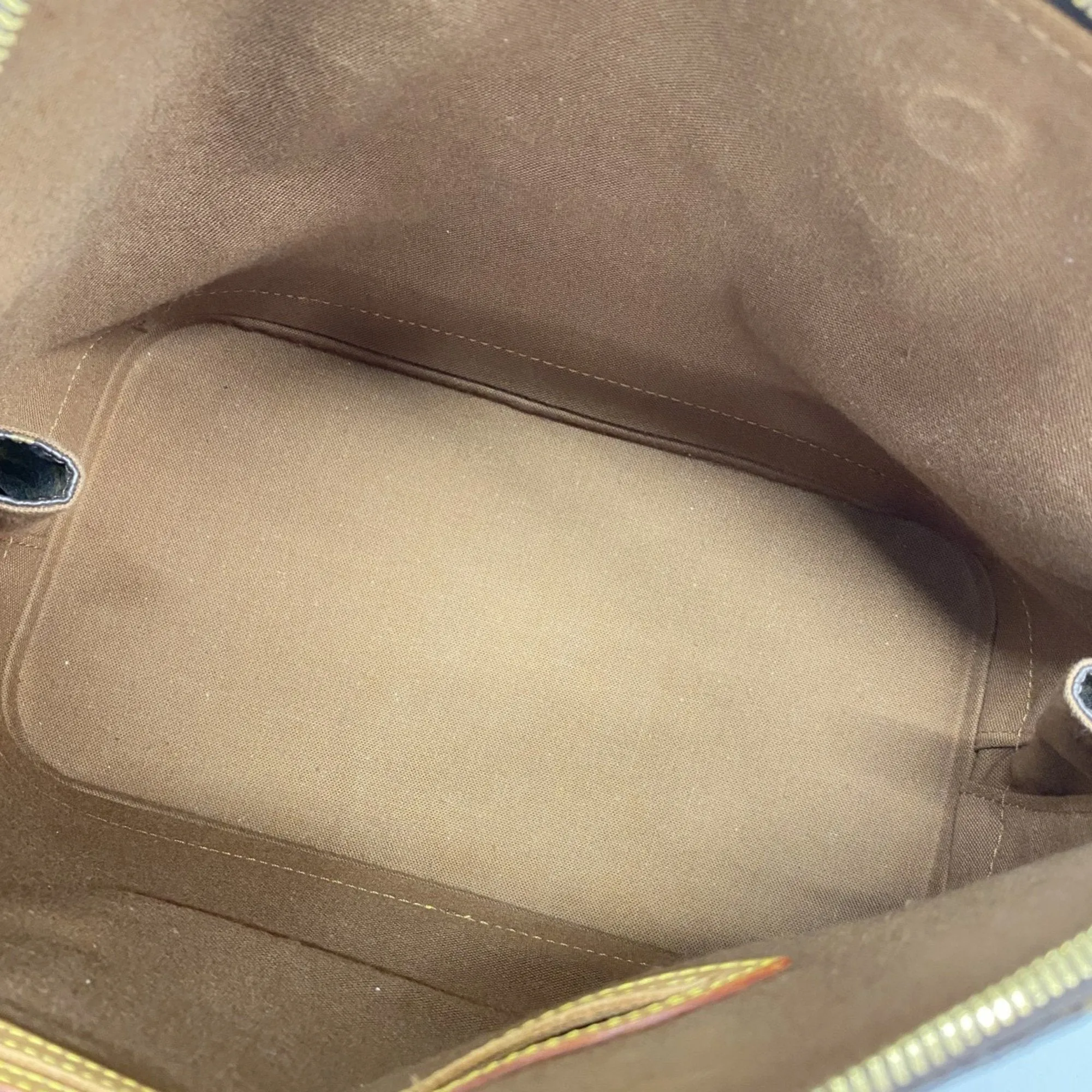 Louis Vuitton Handbag (Pre-Owned)