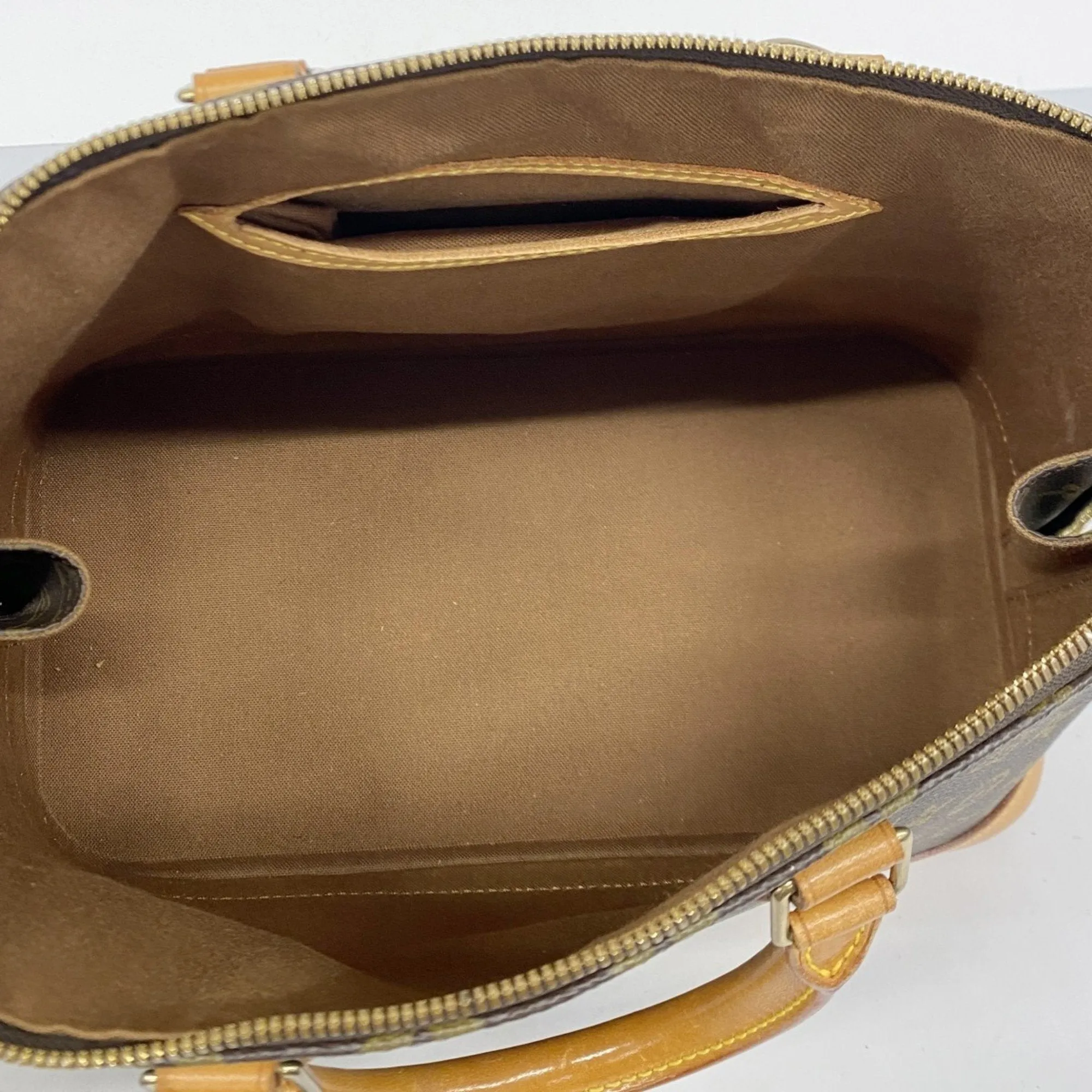 Louis Vuitton Handbag (Pre-Owned)