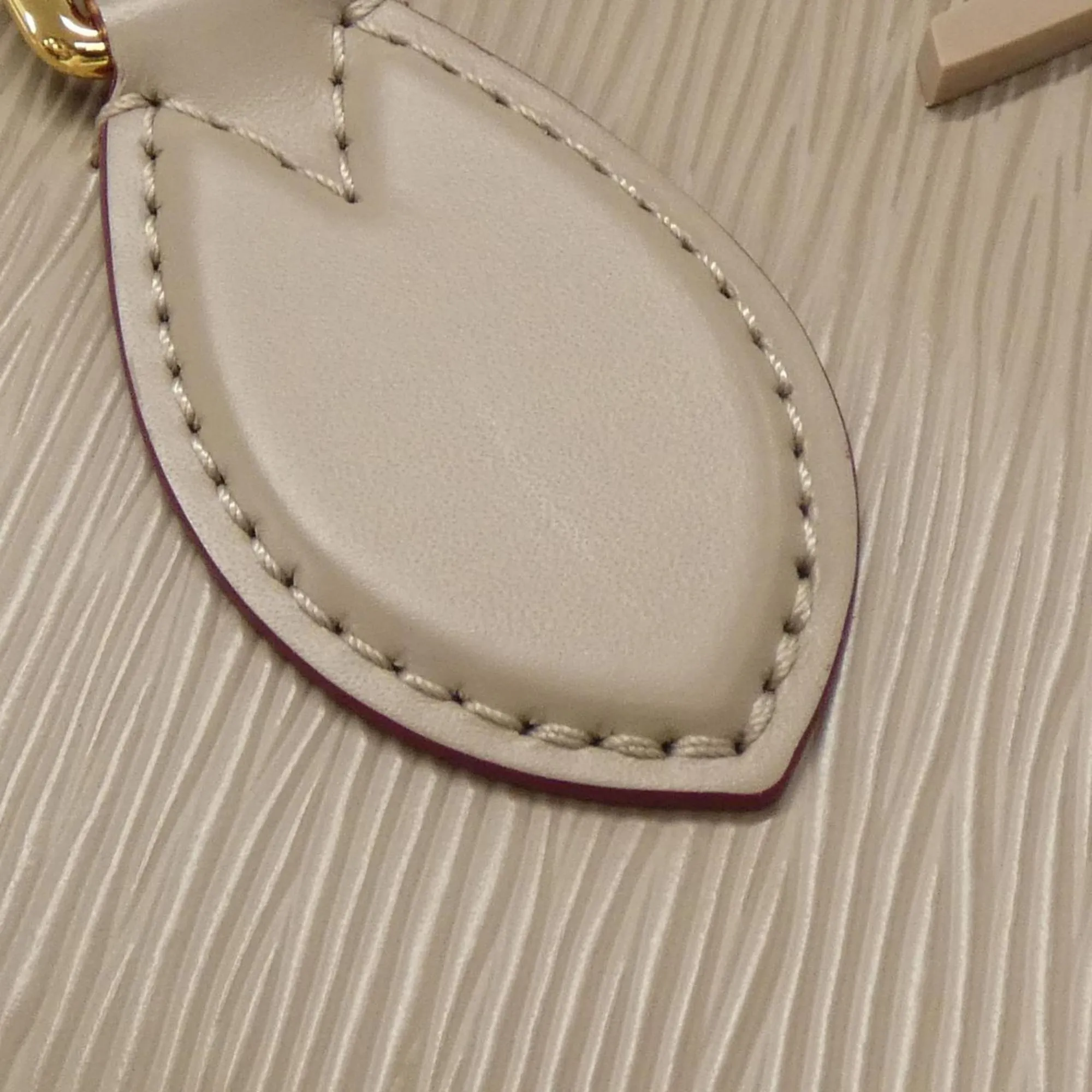 Louis Vuitton Leather Handbag (Pre-Owned)
