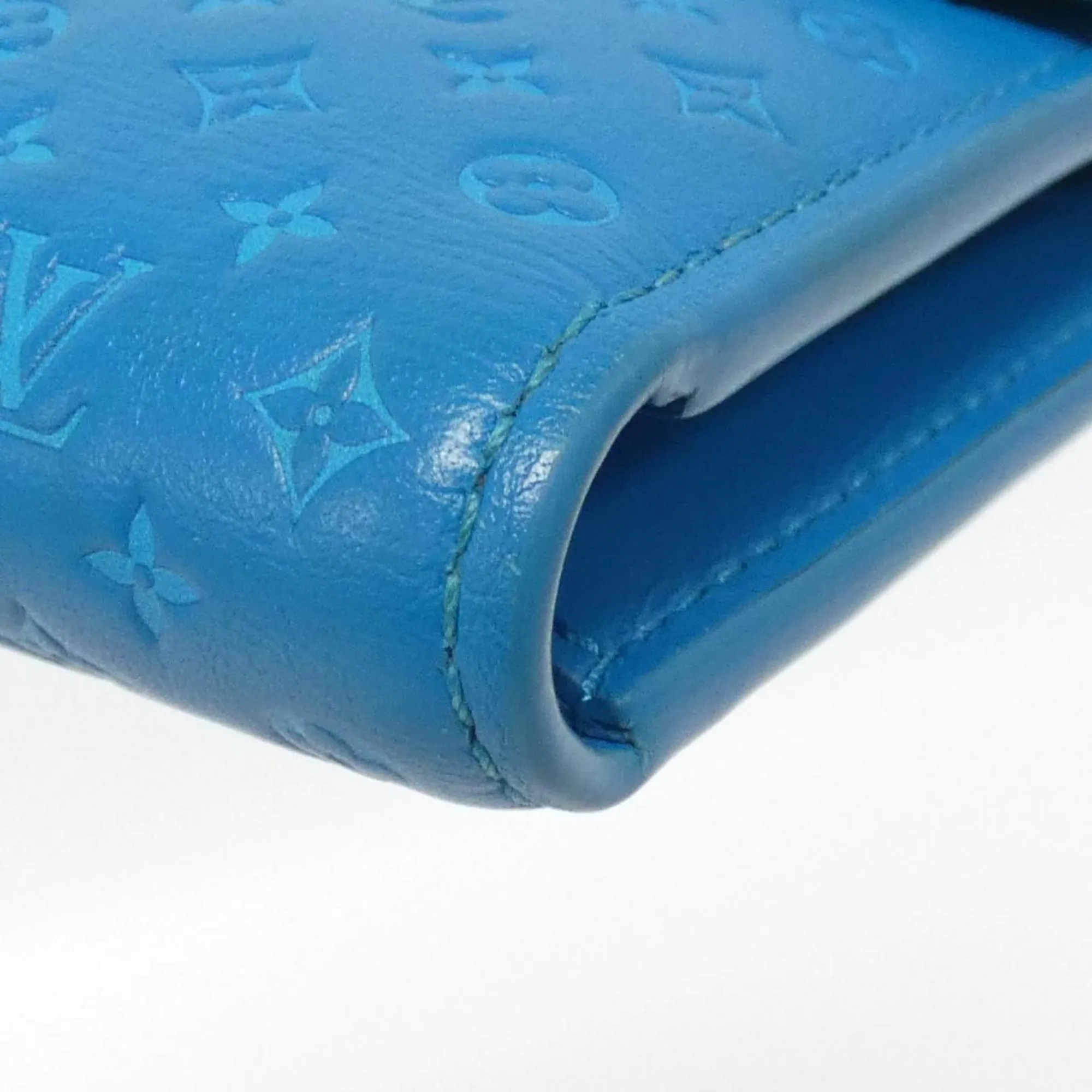 Louis Vuitton Leather Wallet (Bi-Fold) (Pre-Owned)
