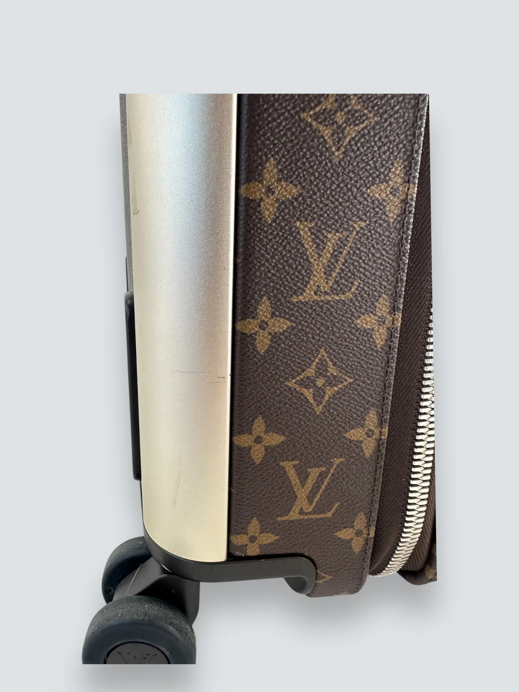 Louis Vuitton Monogram Canvas Horizon 50 Carry on Luggage