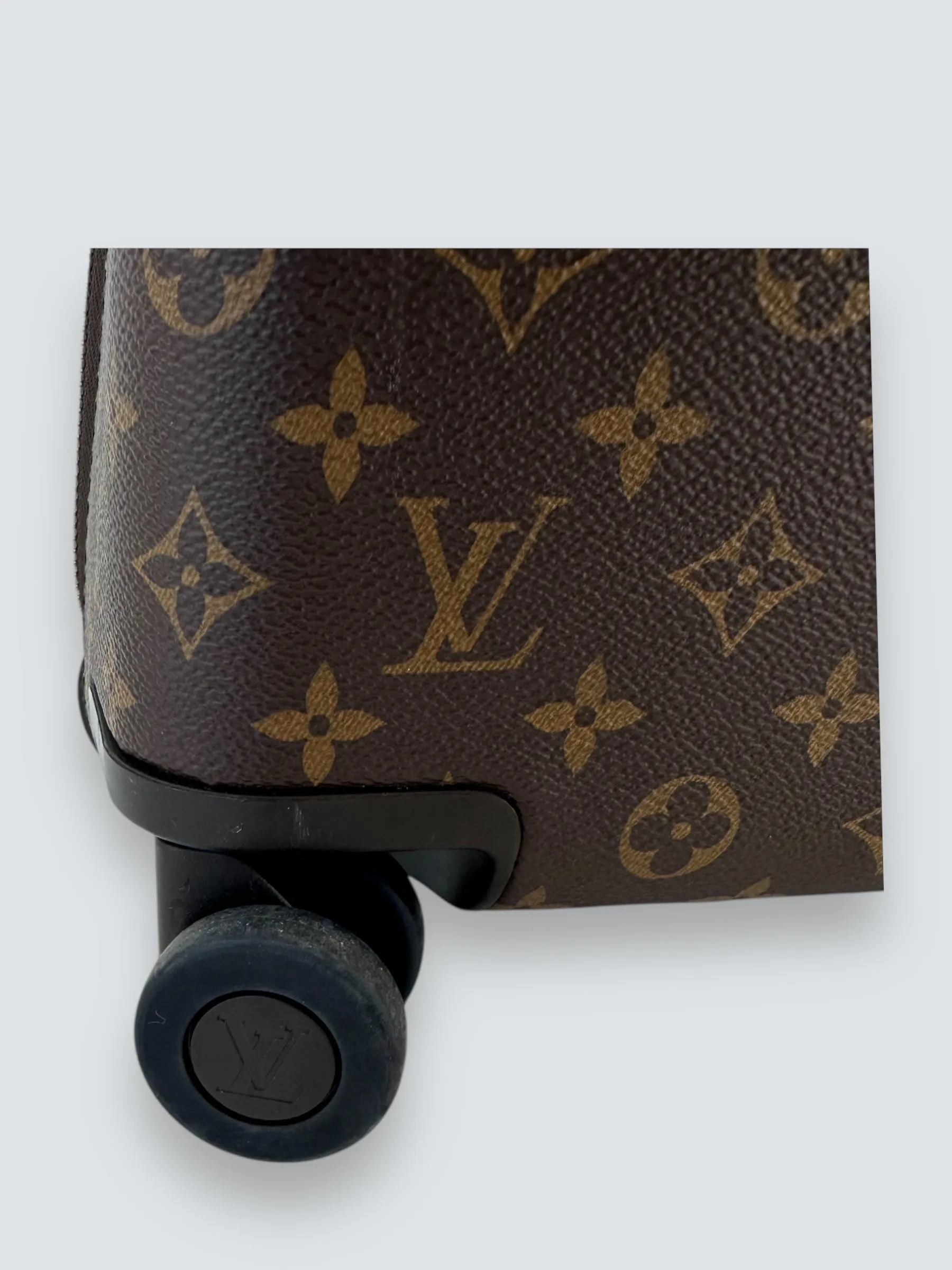 Louis Vuitton Monogram Canvas Horizon 50 Carry on Luggage