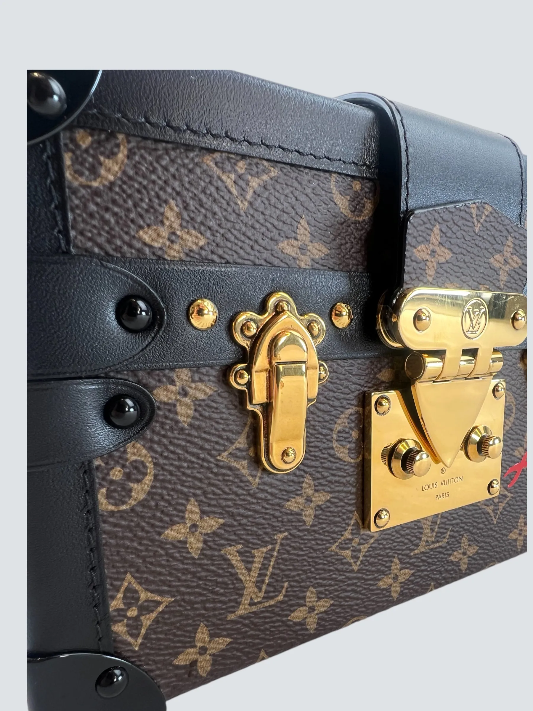 Louis Vuitton Monogram Canvas Monogram Sac "Petite Malle"