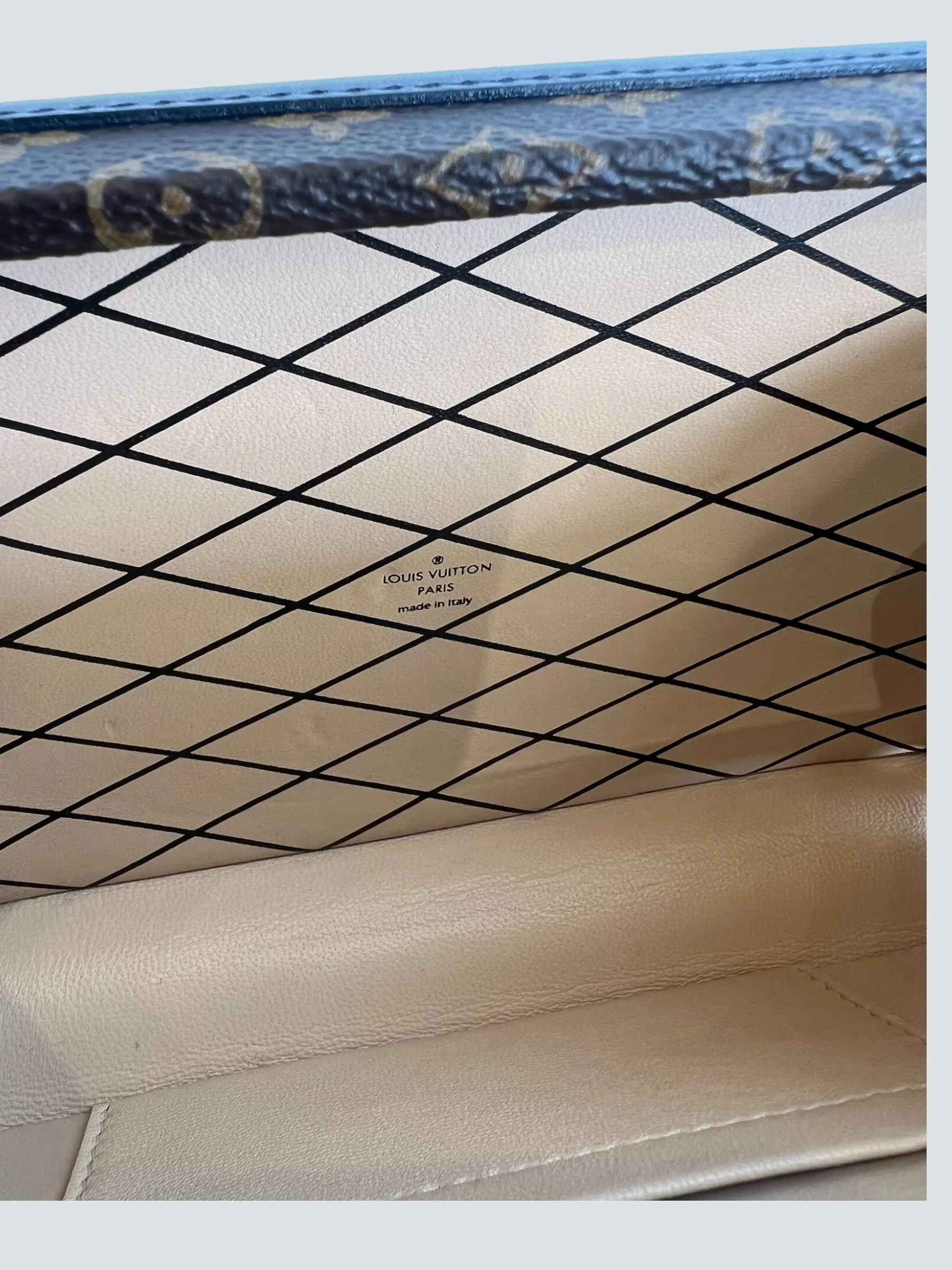 Louis Vuitton Monogram Canvas Monogram Sac "Petite Malle"