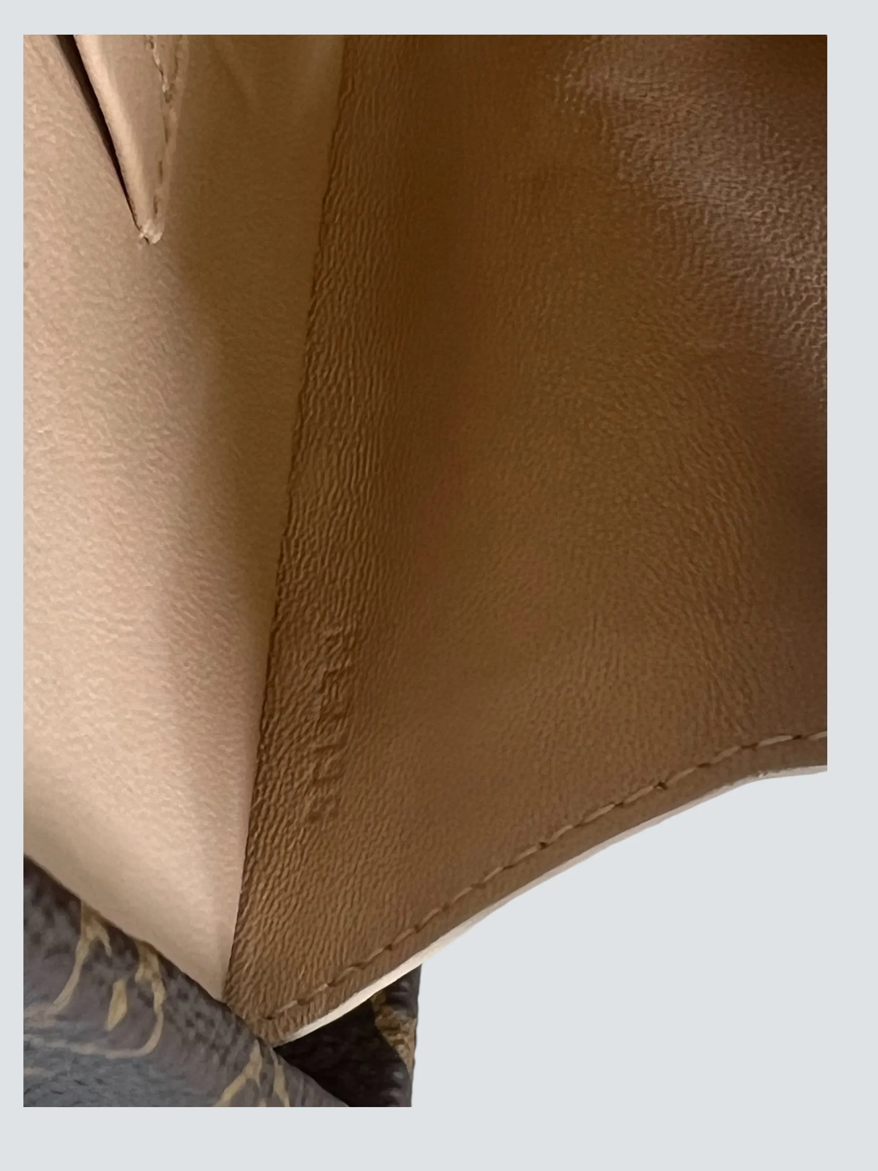 Louis Vuitton Monogram Canvas Monogram Sac "Petite Malle"