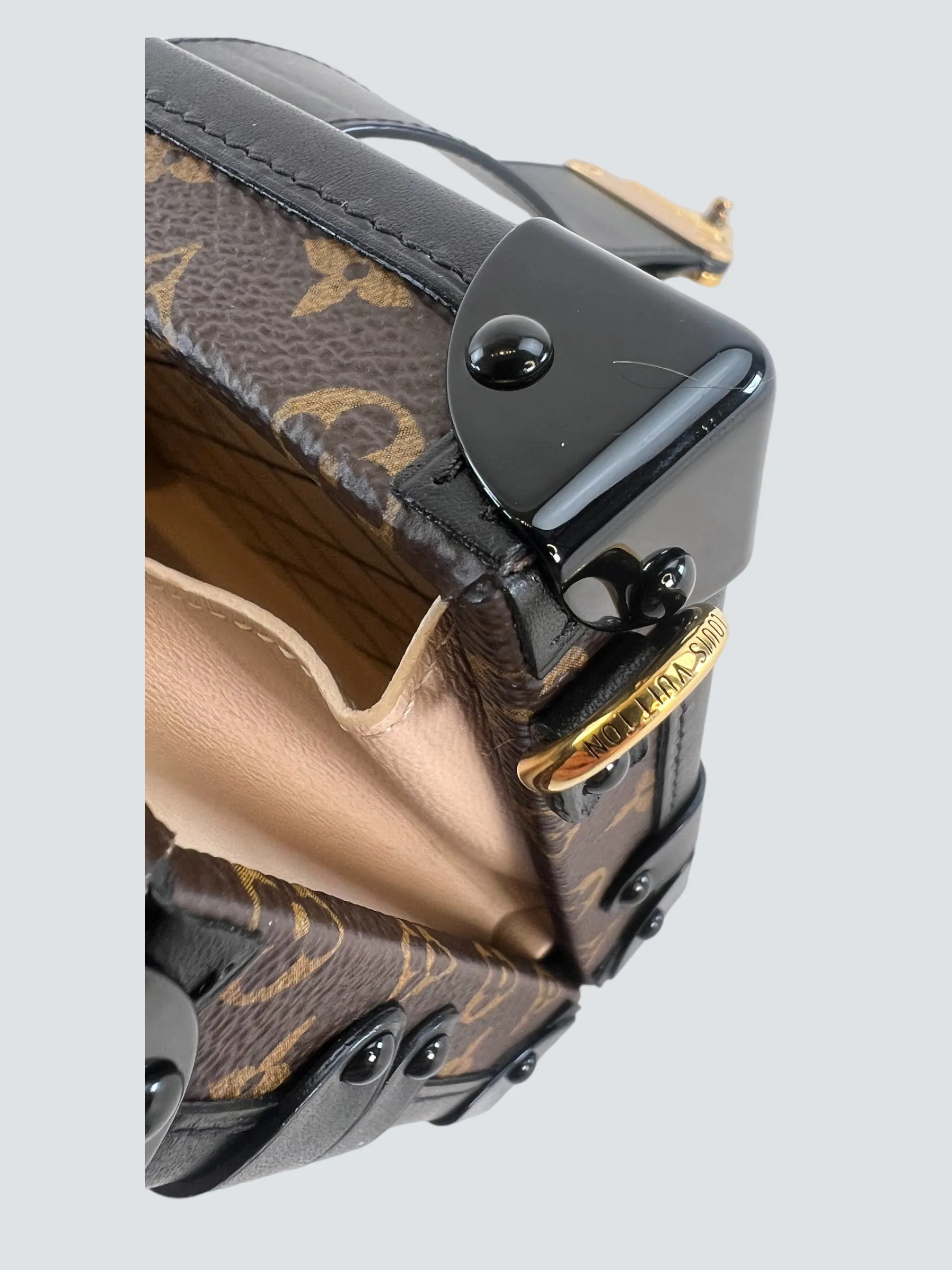 Louis Vuitton Monogram Canvas Monogram Sac "Petite Malle"