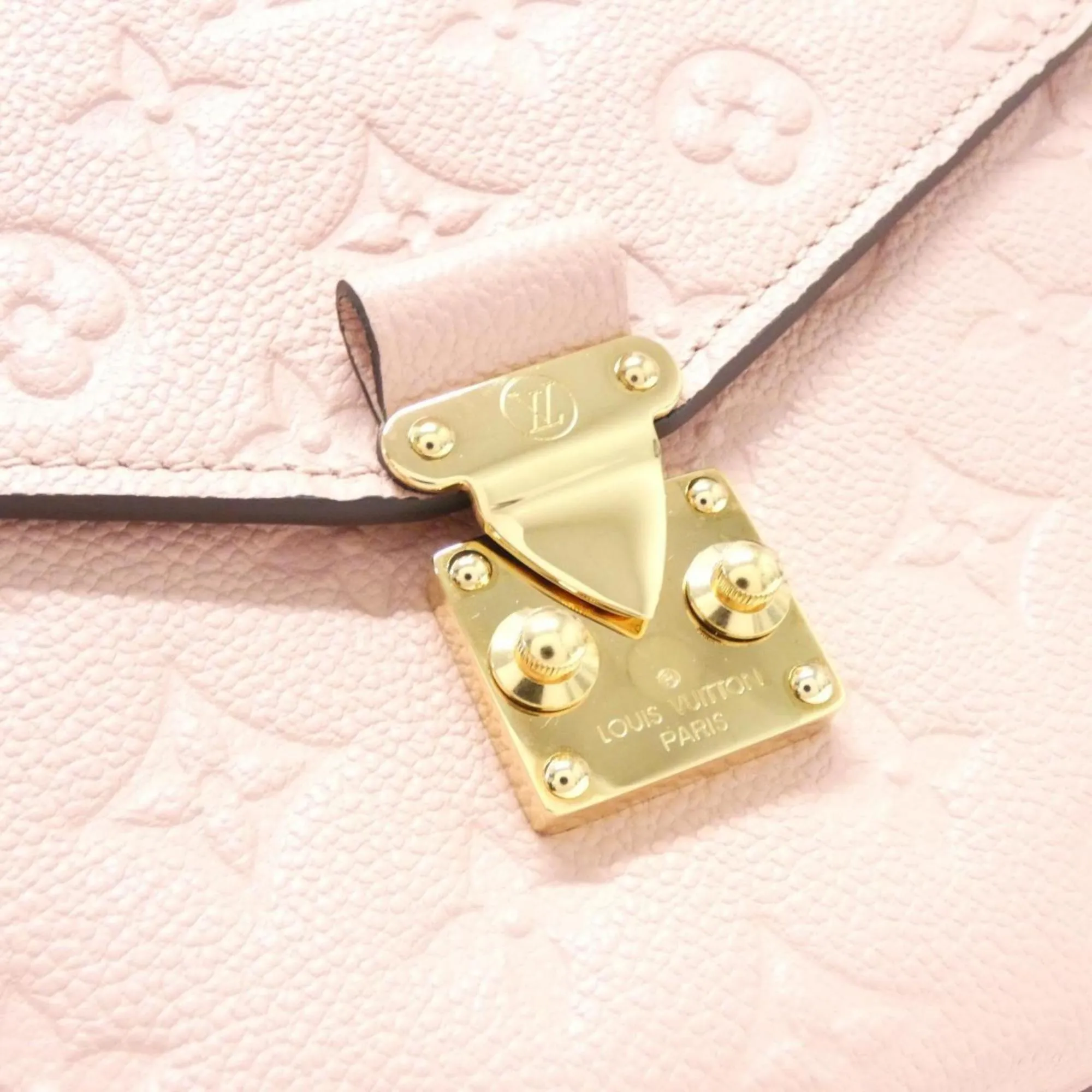 Louis Vuitton Monogram Empreinte Leather Handbag Pochette (Pre-Owned)