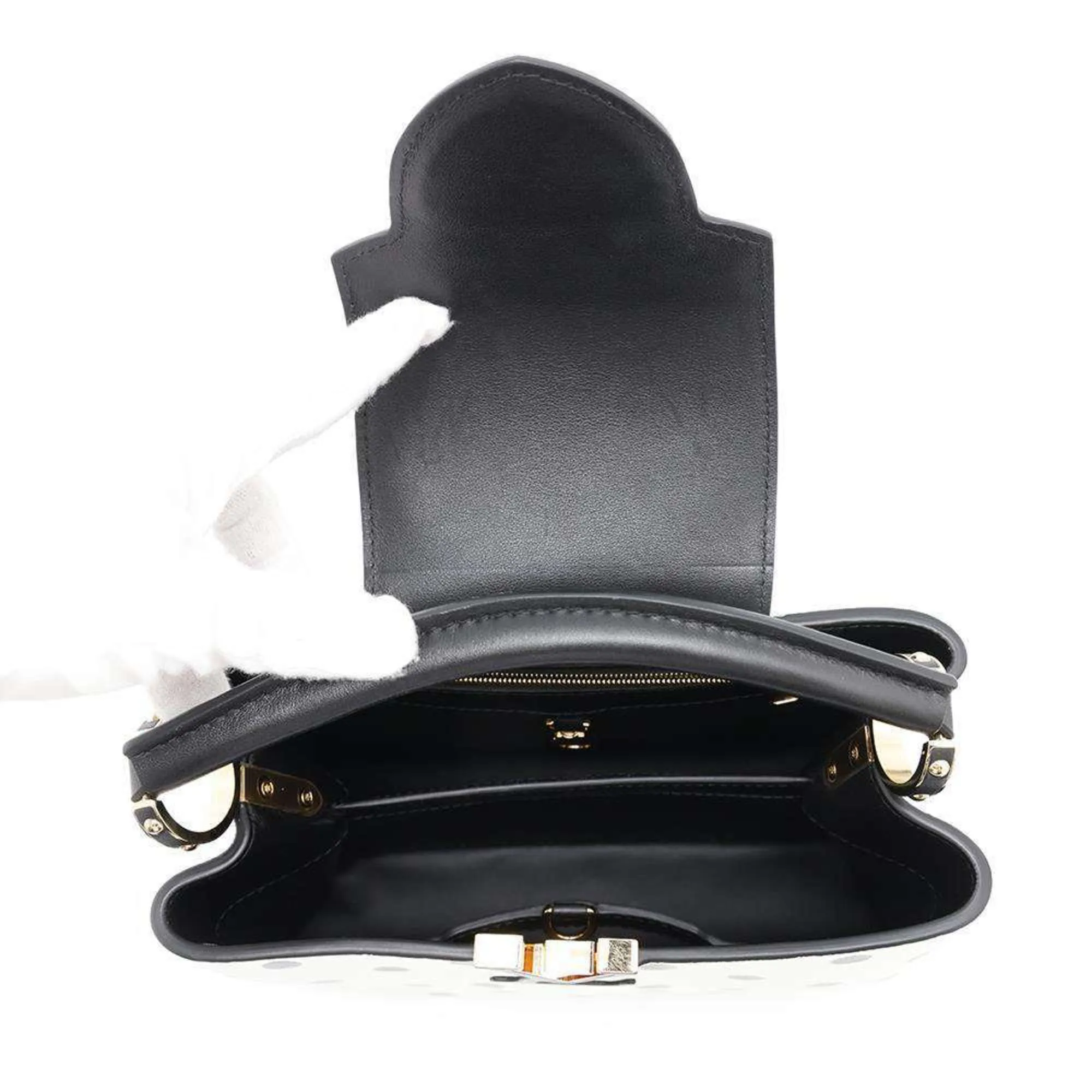 Louis Vuitton Noir Leather Handbag (Pre-Owned)