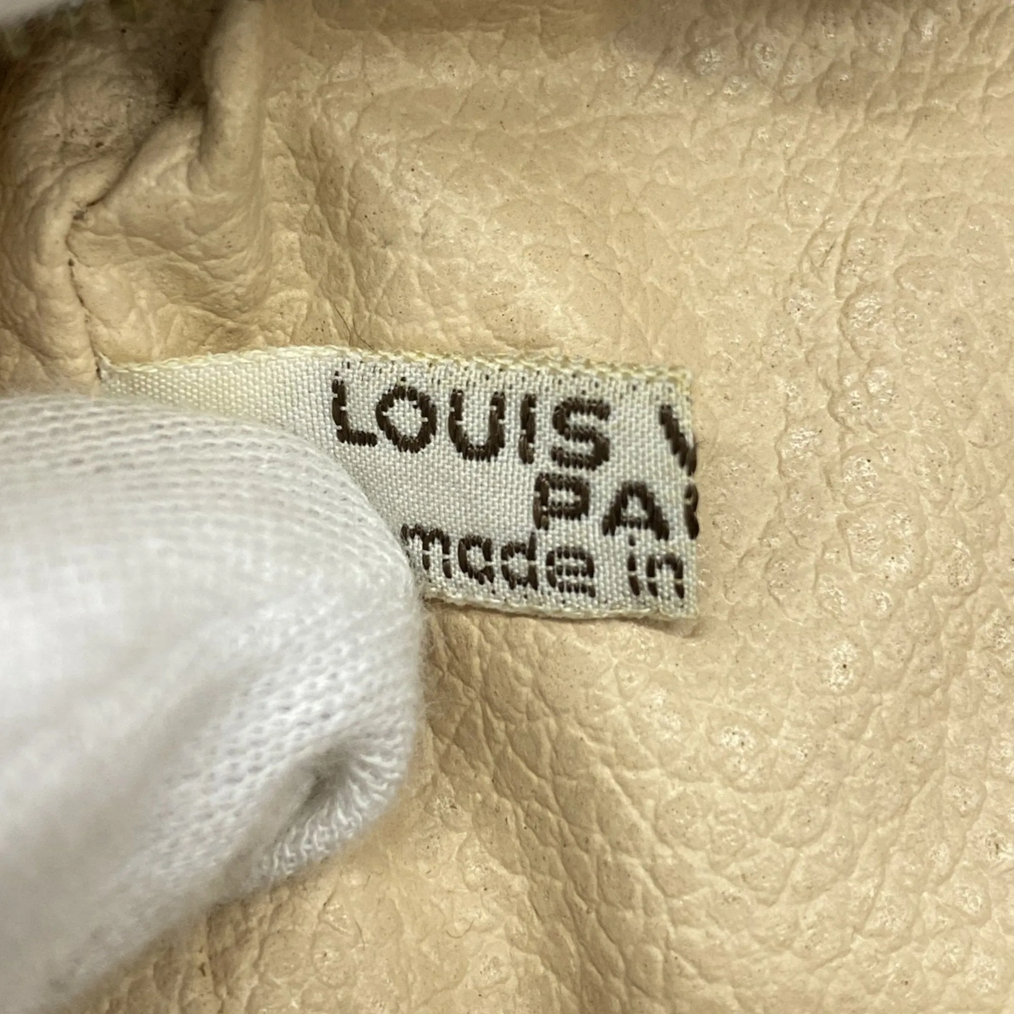 Louis Vuitton Pouch (Pre-Owned)