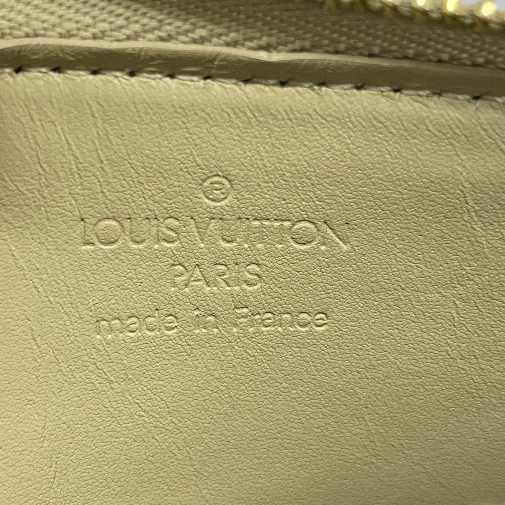 Louis Vuitton Pouch (Pre-Owned)