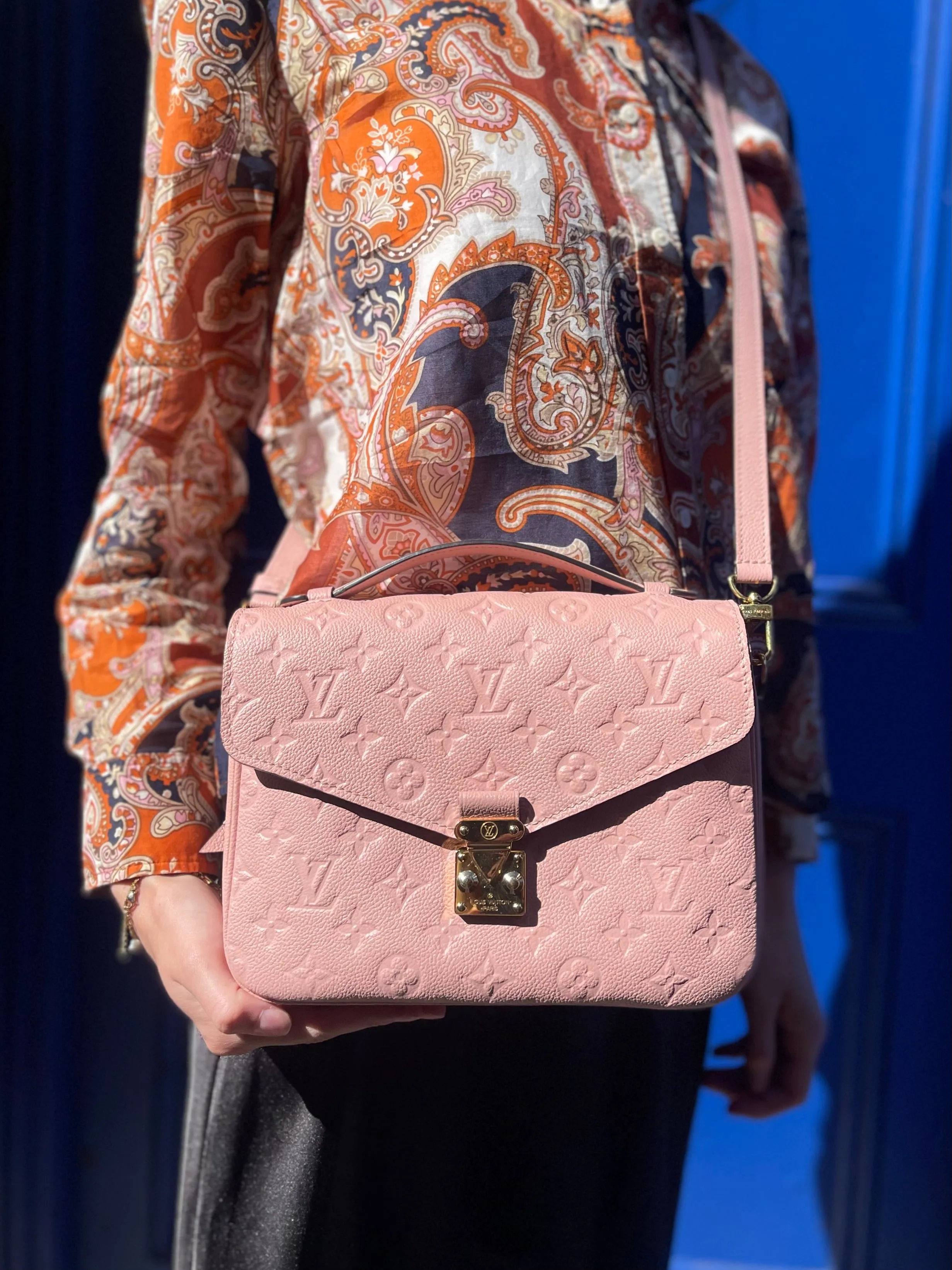 Louis Vuitton Rose Pink Empriente Leather Pochette Metis Crossbody