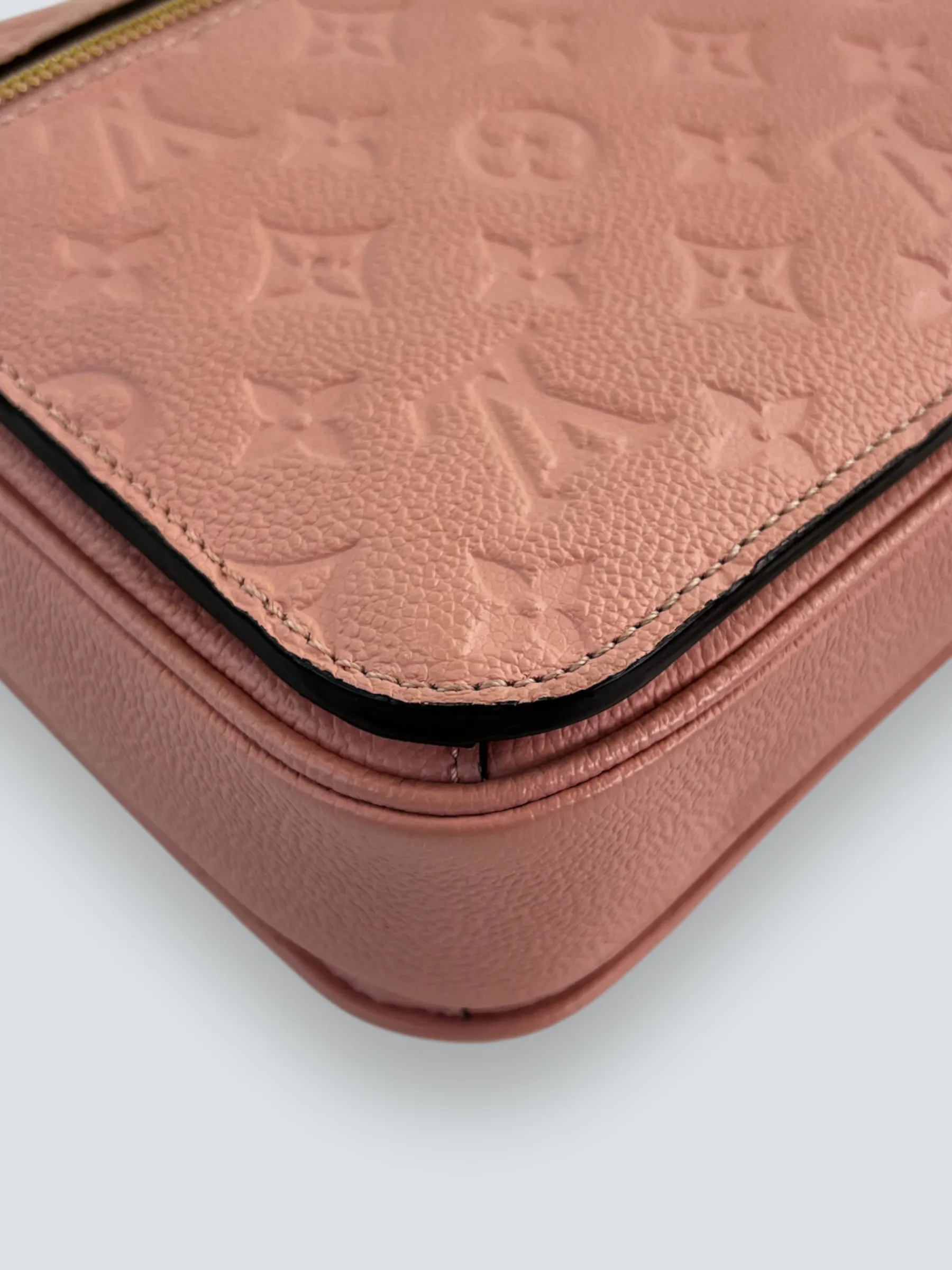 Louis Vuitton Rose Pink Empriente Leather Pochette Metis Crossbody