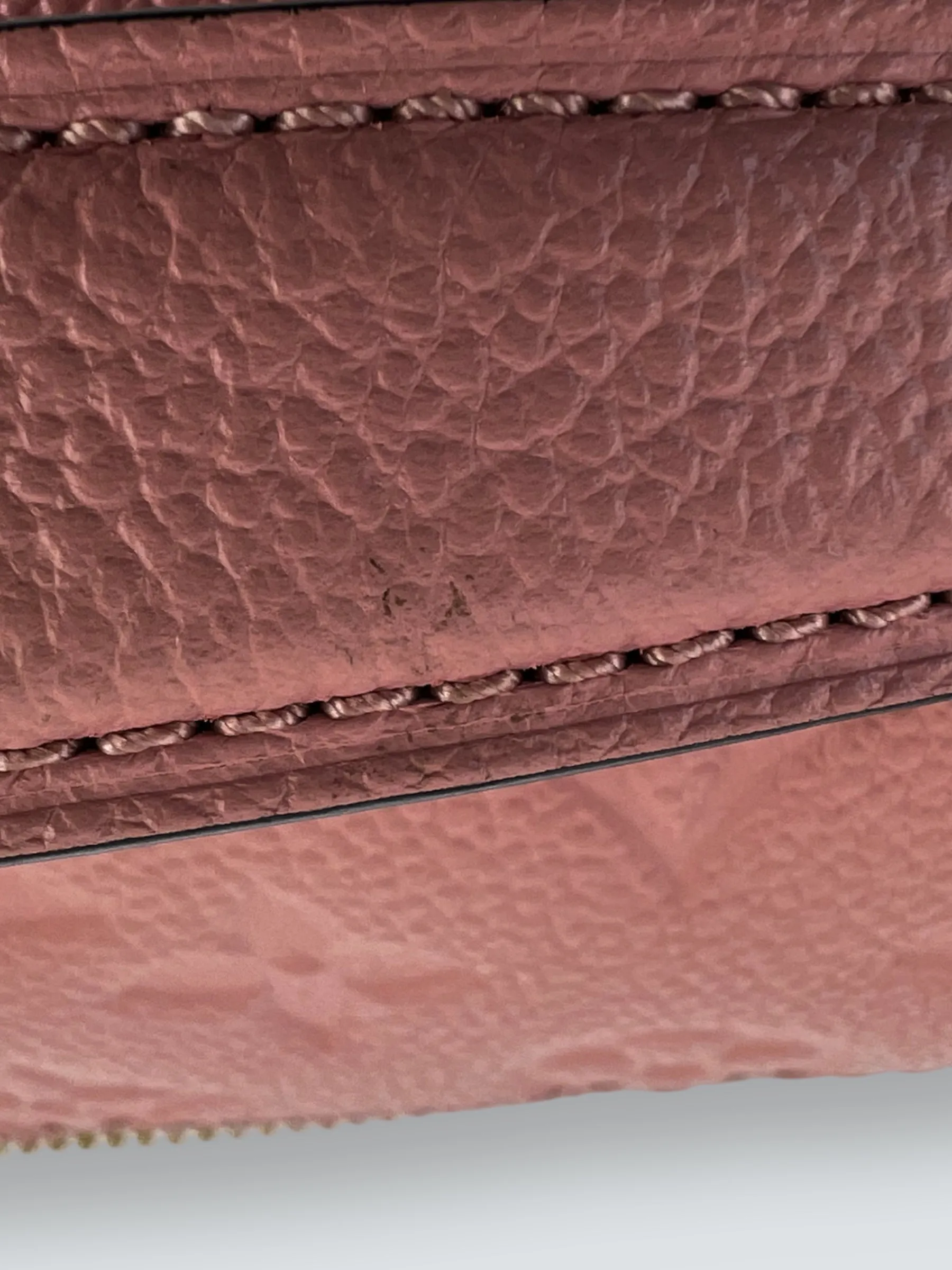 Louis Vuitton Rose Pink Empriente Leather Pochette Metis Crossbody
