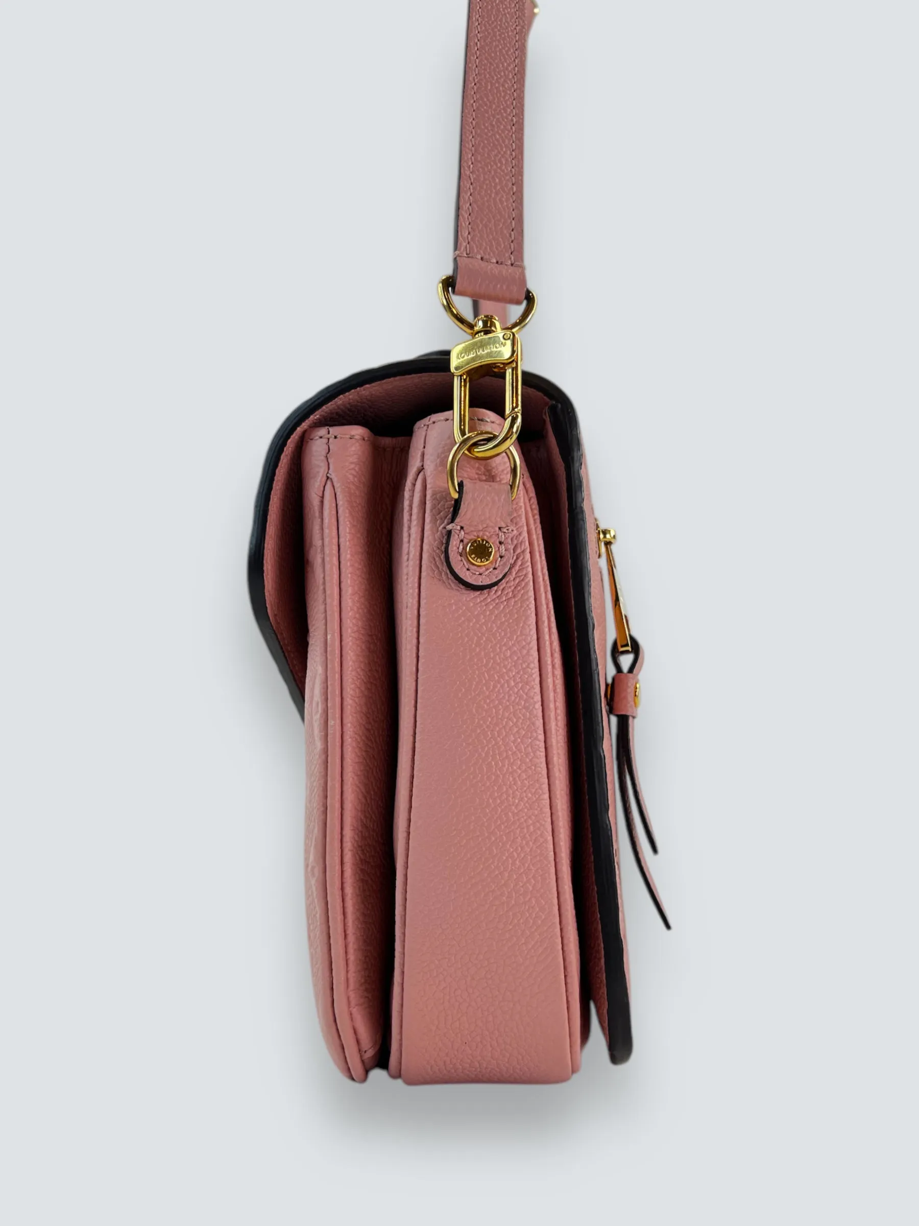Louis Vuitton Rose Pink Empriente Leather Pochette Metis Crossbody