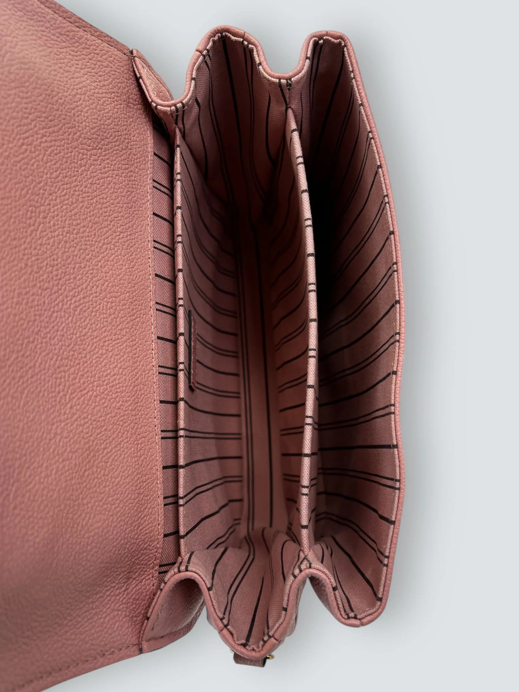 Louis Vuitton Rose Pink Empriente Leather Pochette Metis Crossbody