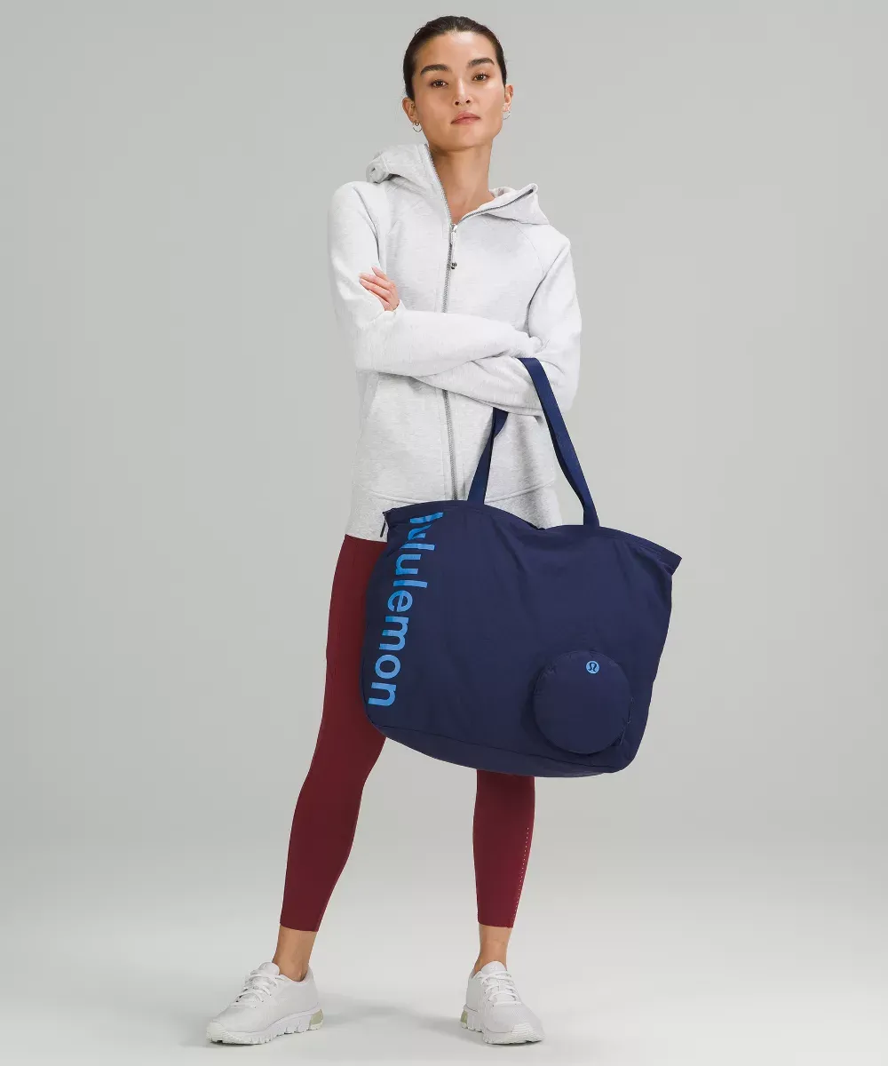 L.u.l.u.l.e.m.o.n   Tote Bag