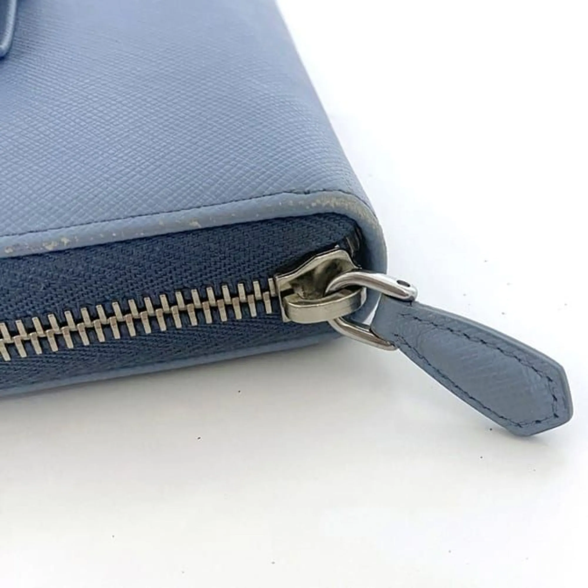 Prada Saffiano Leather Wallet (Pre-Owned)