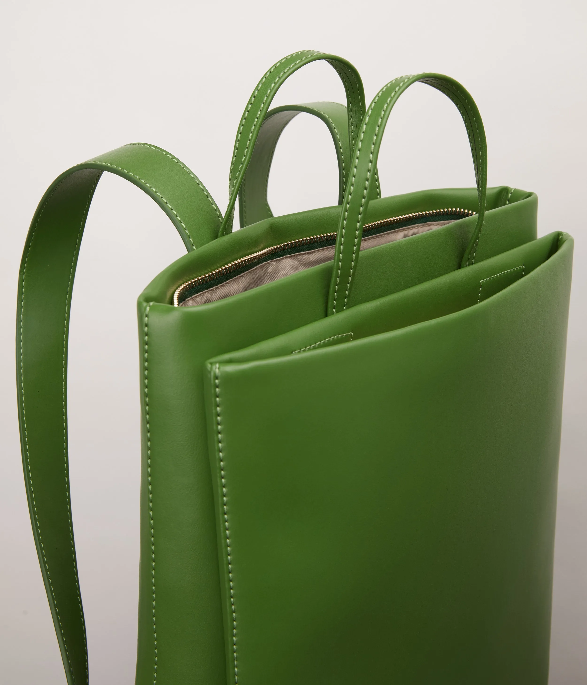 REIGN Vegan Backpack - UPPEAL