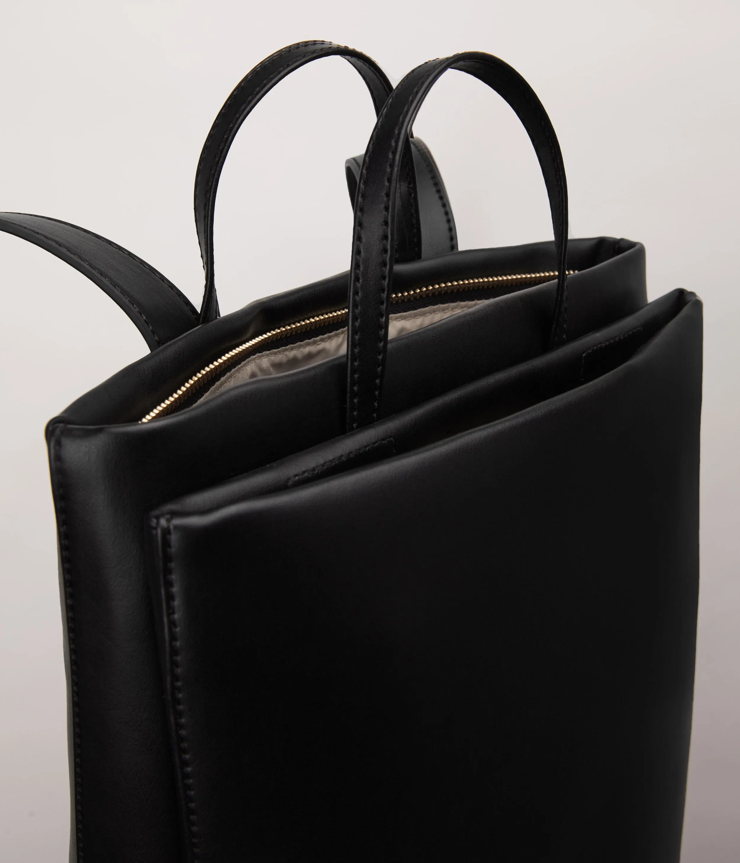 REIGN Vegan Backpack - UPPEAL