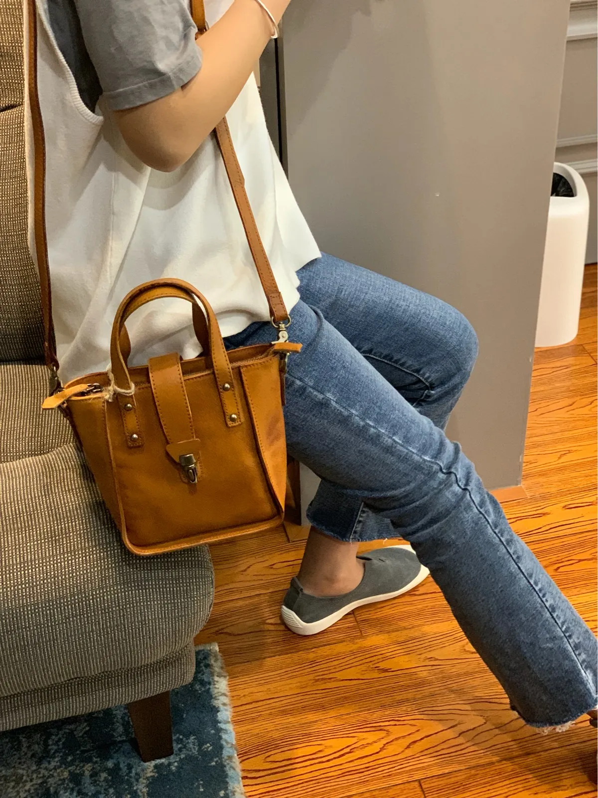 Small Vintage Red Womens Leather Bucket Handbag Brown Leather Bucket Shoulder Purse for Ladies