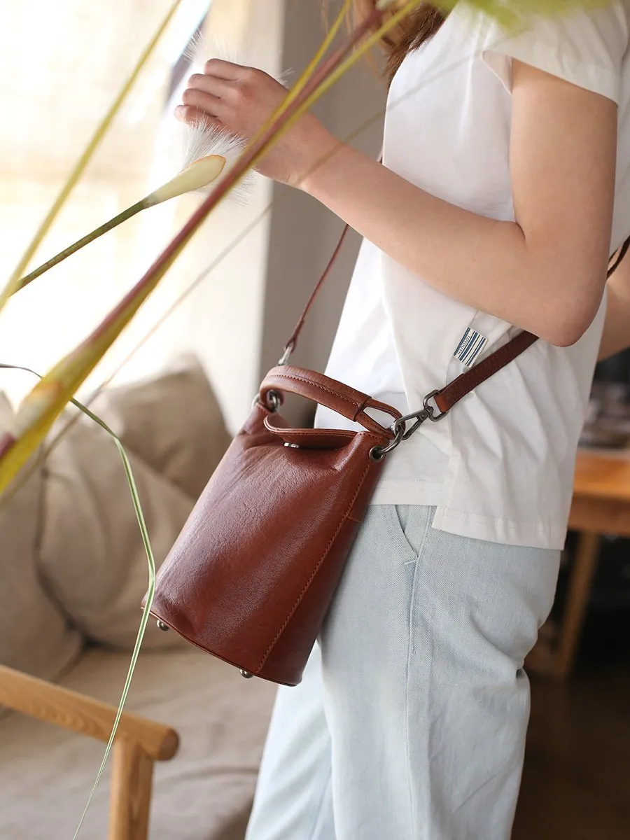 Small Womens Brown Leather Bucket Handbag Vintage Shoulder Barrel Purses for Ladies