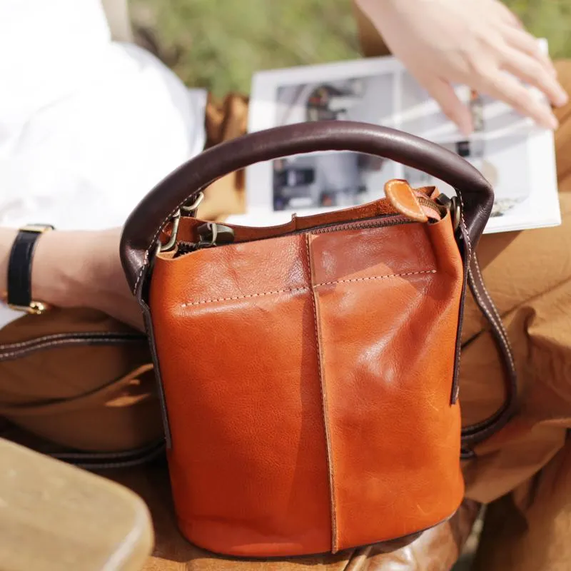 Vintage Womens Brown Leather Bucket Purse Handbag Barrel Side Bag With Zipper for Ladies