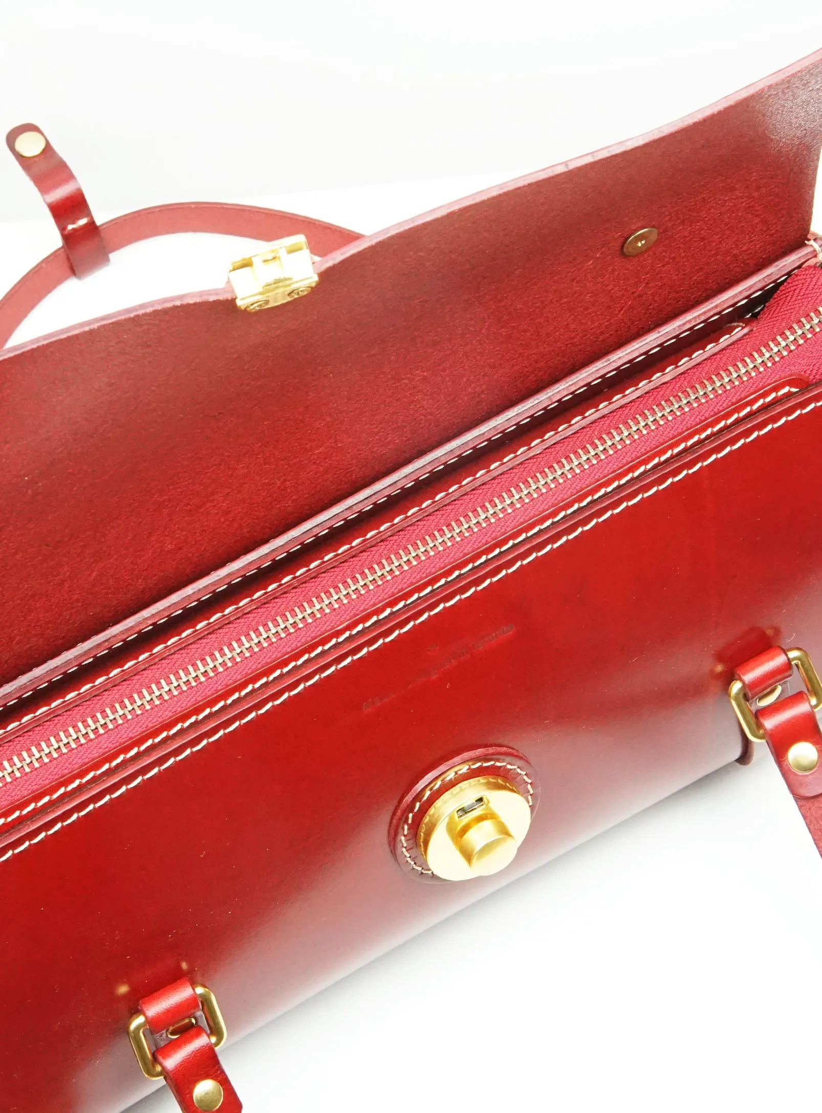 Vive 2.0 Classic Baguette Satchel- Bordeaux
