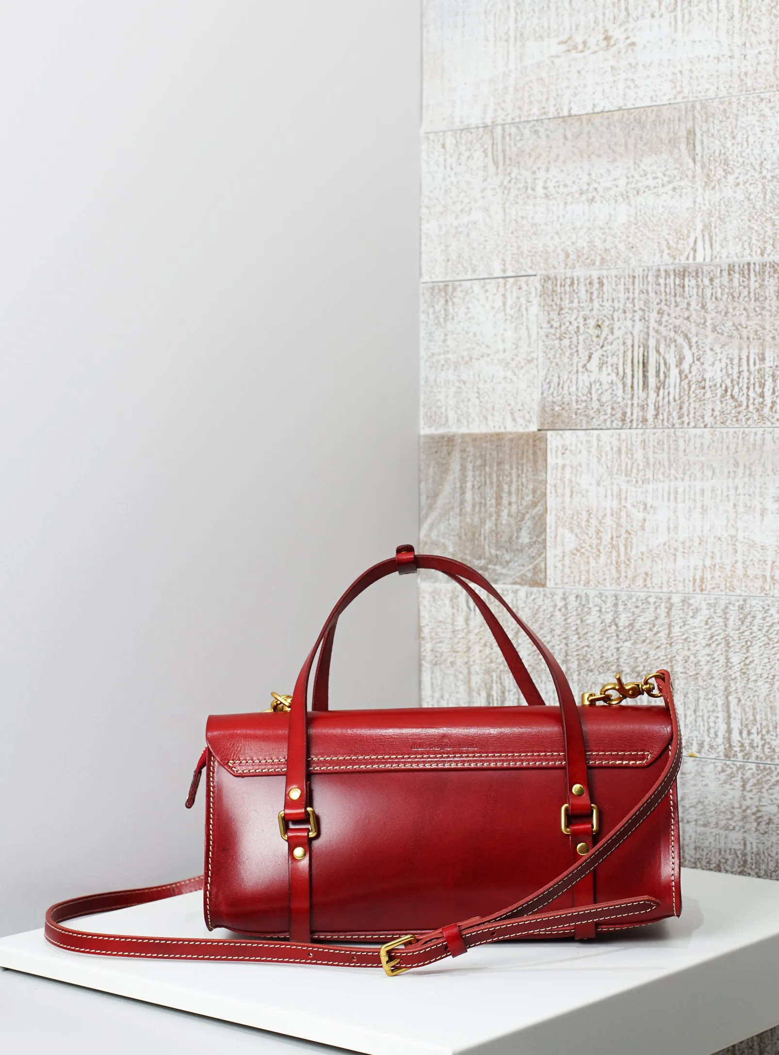 Vive 2.0 Classic Baguette Satchel- Bordeaux