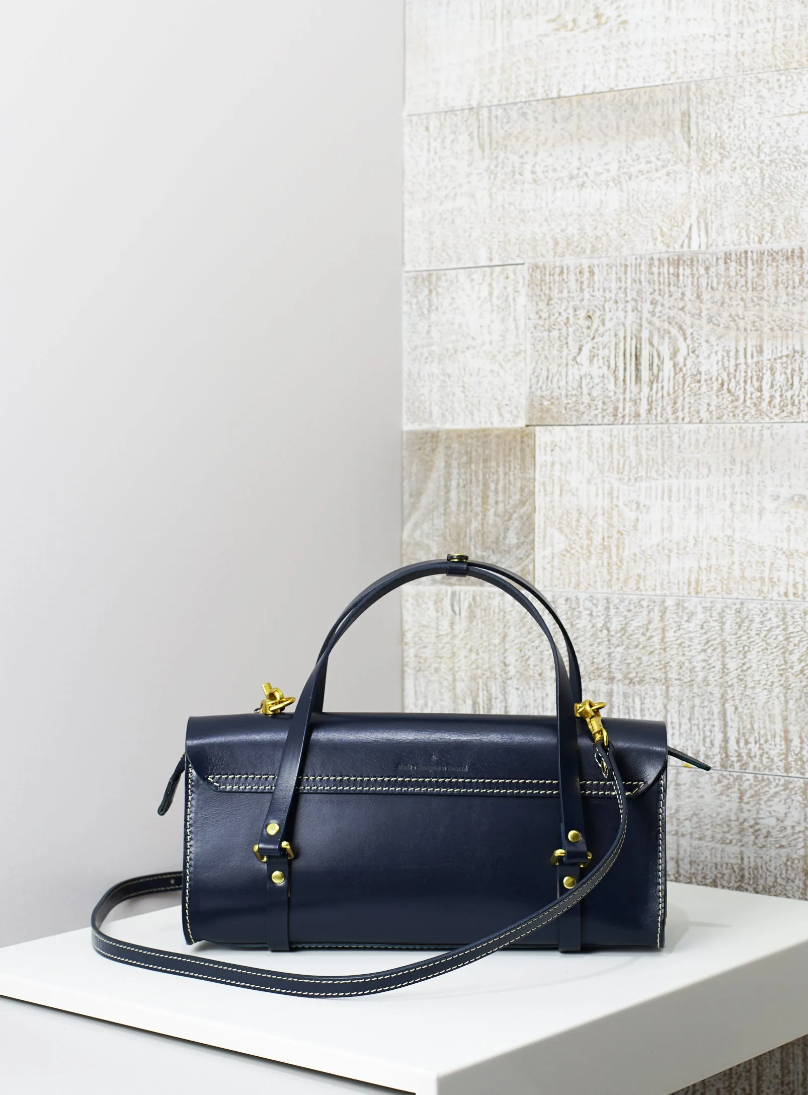 Vive 2.0 Classic Baguette Satchel- Midnight