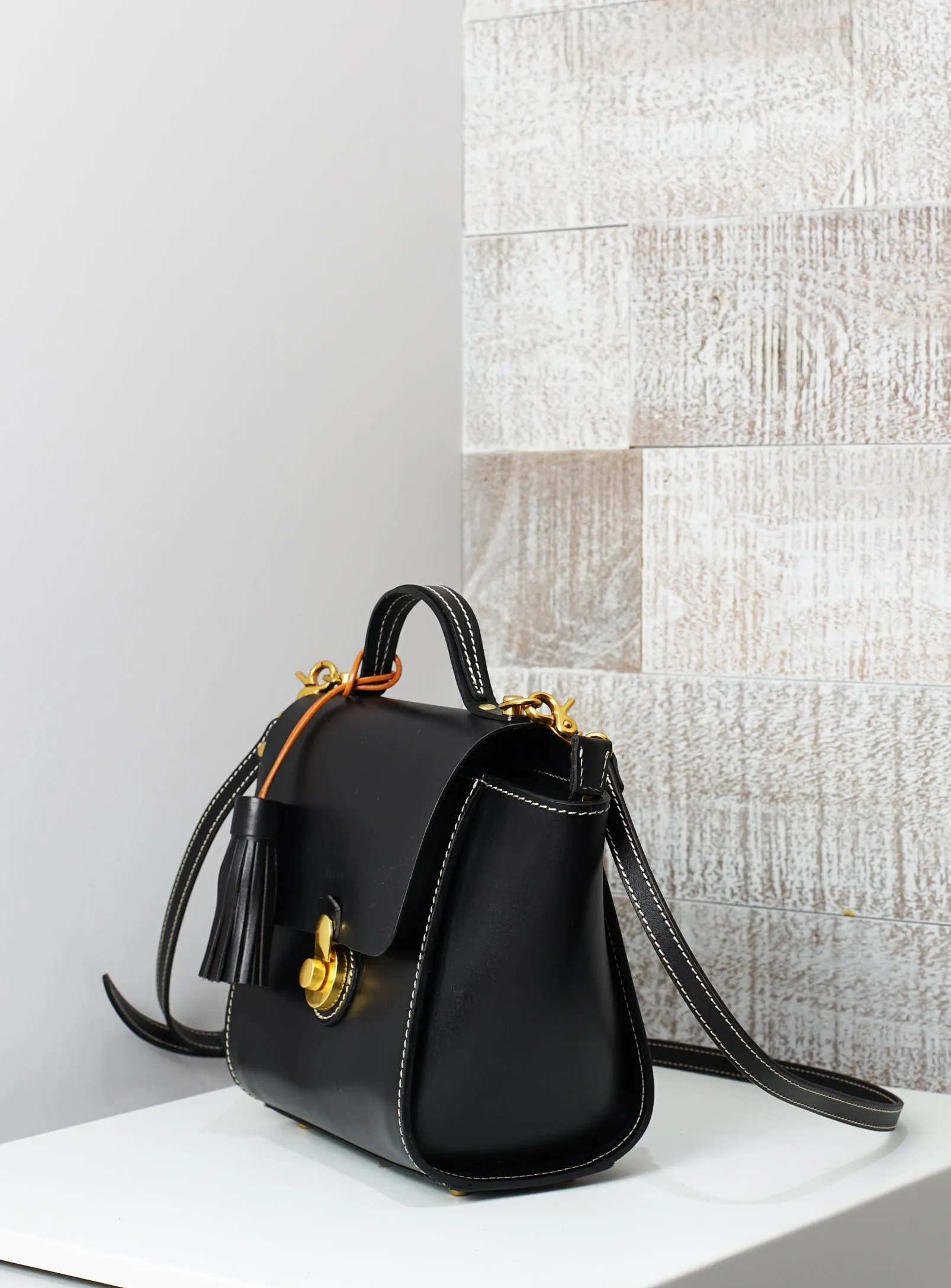 Vive 2.0 Classic Top Handle Satchel - Black